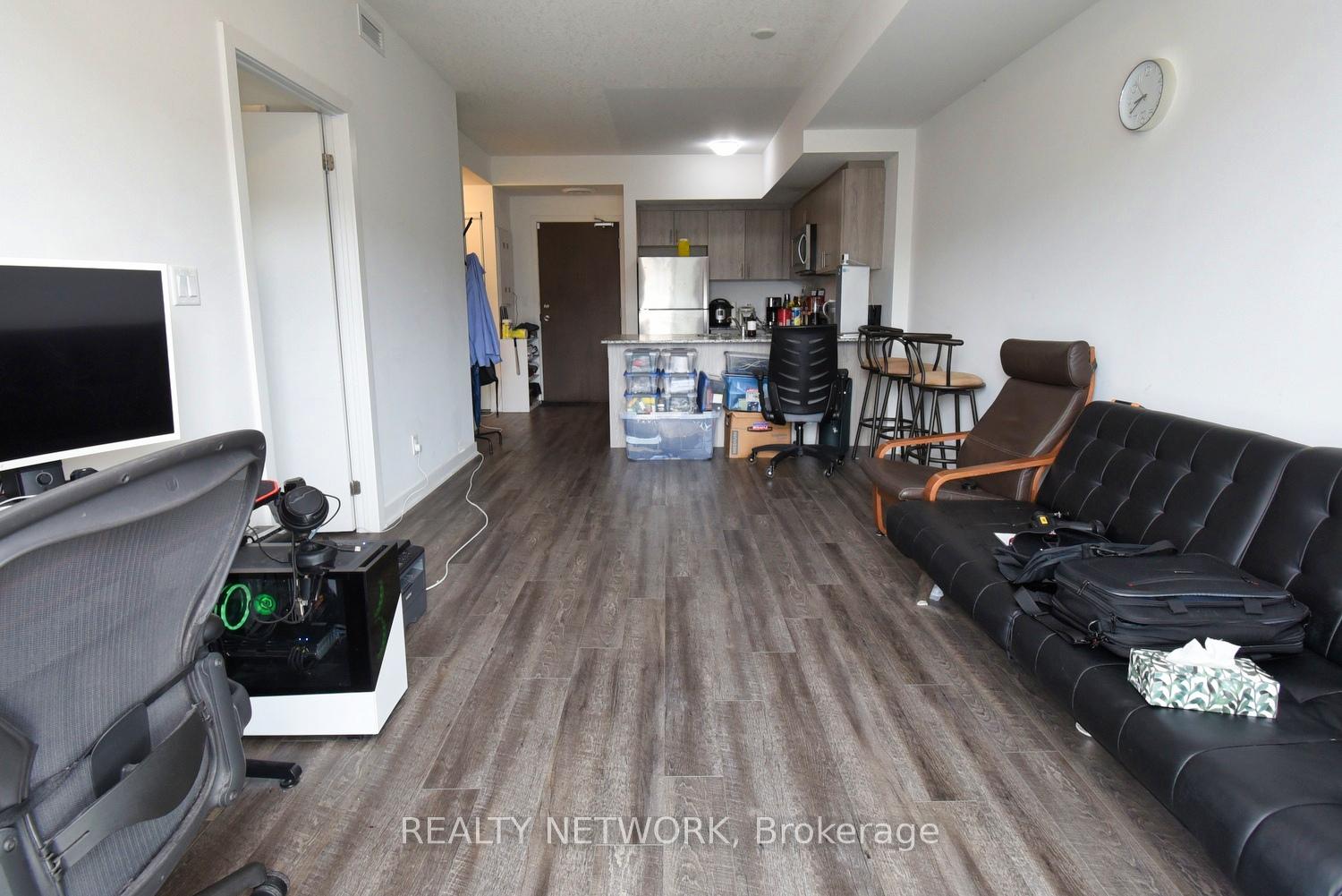 Photo 5 of Unit 313, 16 Markle Crescent, Hamilton, Ancaster — HOMEH