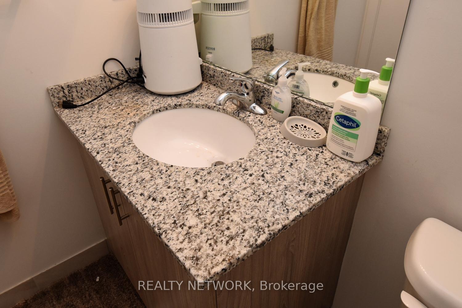 Photo 10 of Unit 313, 16 Markle Crescent, Hamilton, Ancaster — HOMEH