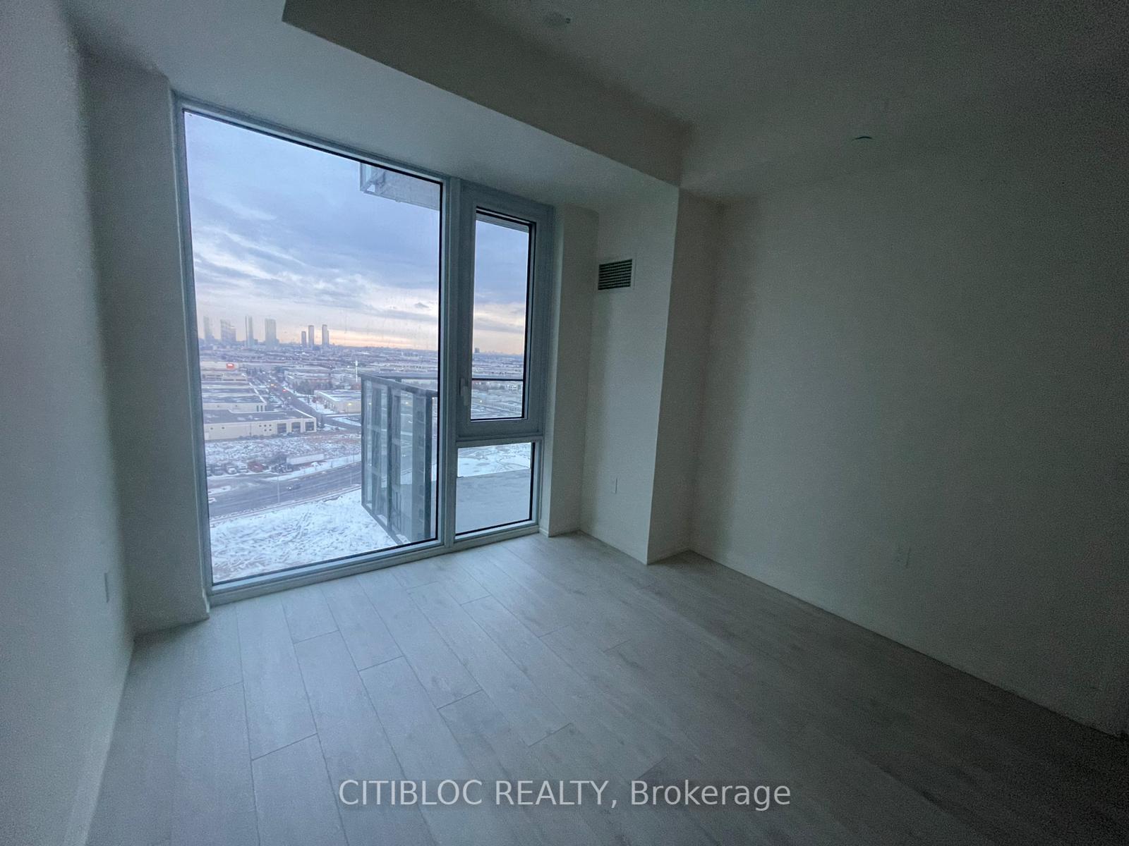 Photo 5 of Unit 1704, 27 Korda Gate, Vaughan, Vellore Village — HOMEH