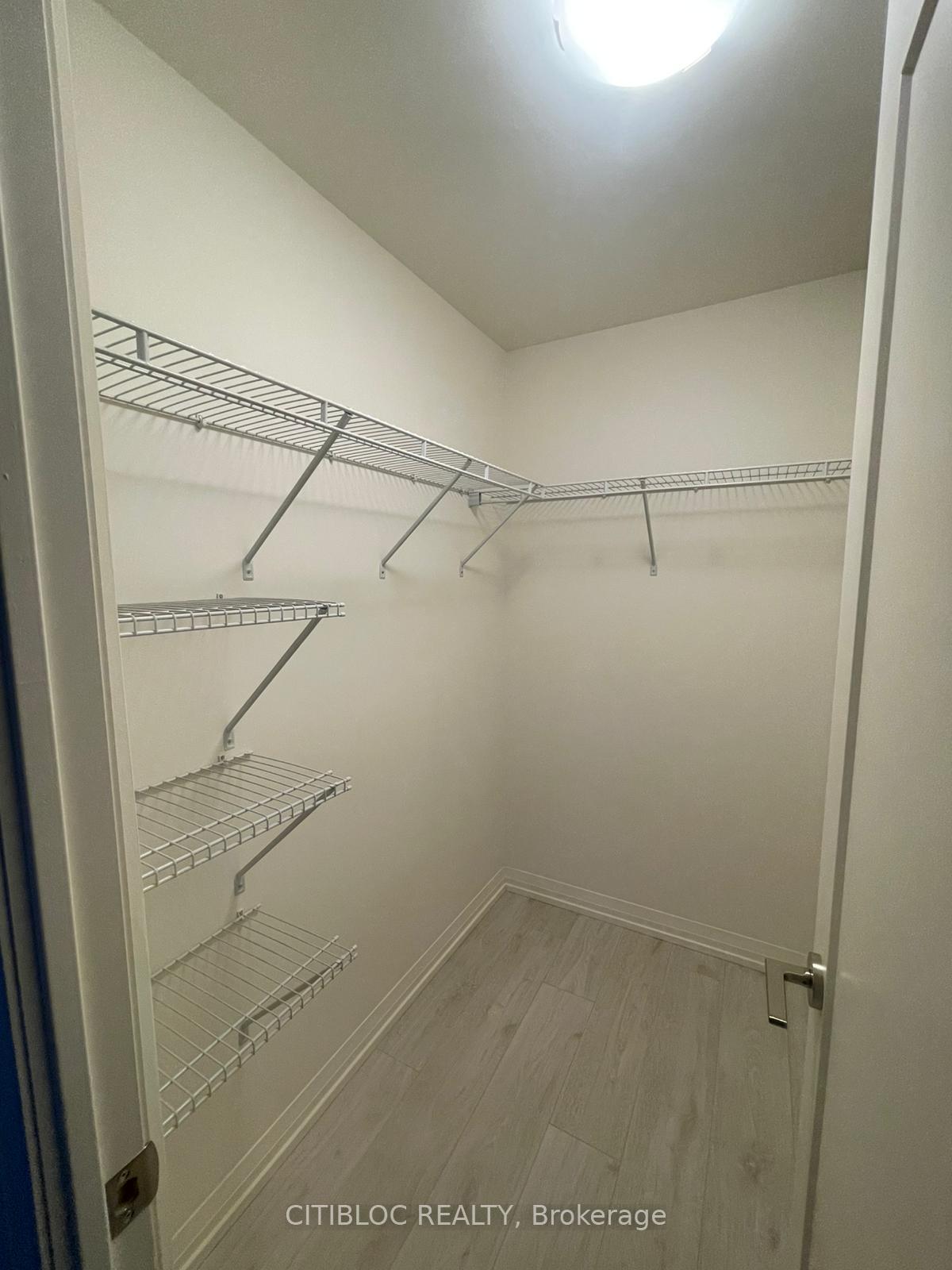 Photo 6 of Unit 1704, 27 Korda Gate, Vaughan, Vellore Village — HOMEH