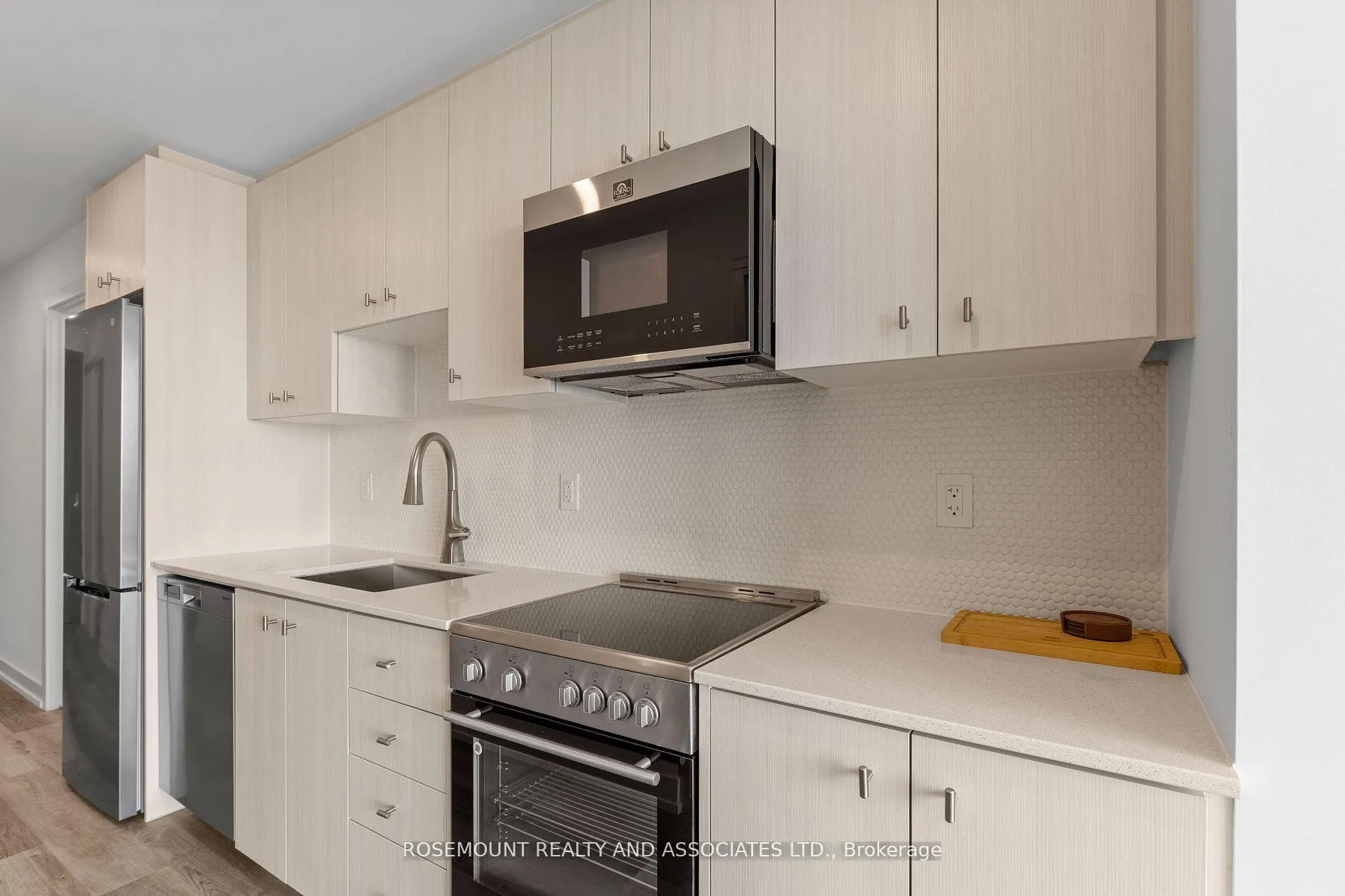 Photo 6 of Unit 2805, 15 Wellington Street S, Kitchener, Cherry Hill — HOMEH
