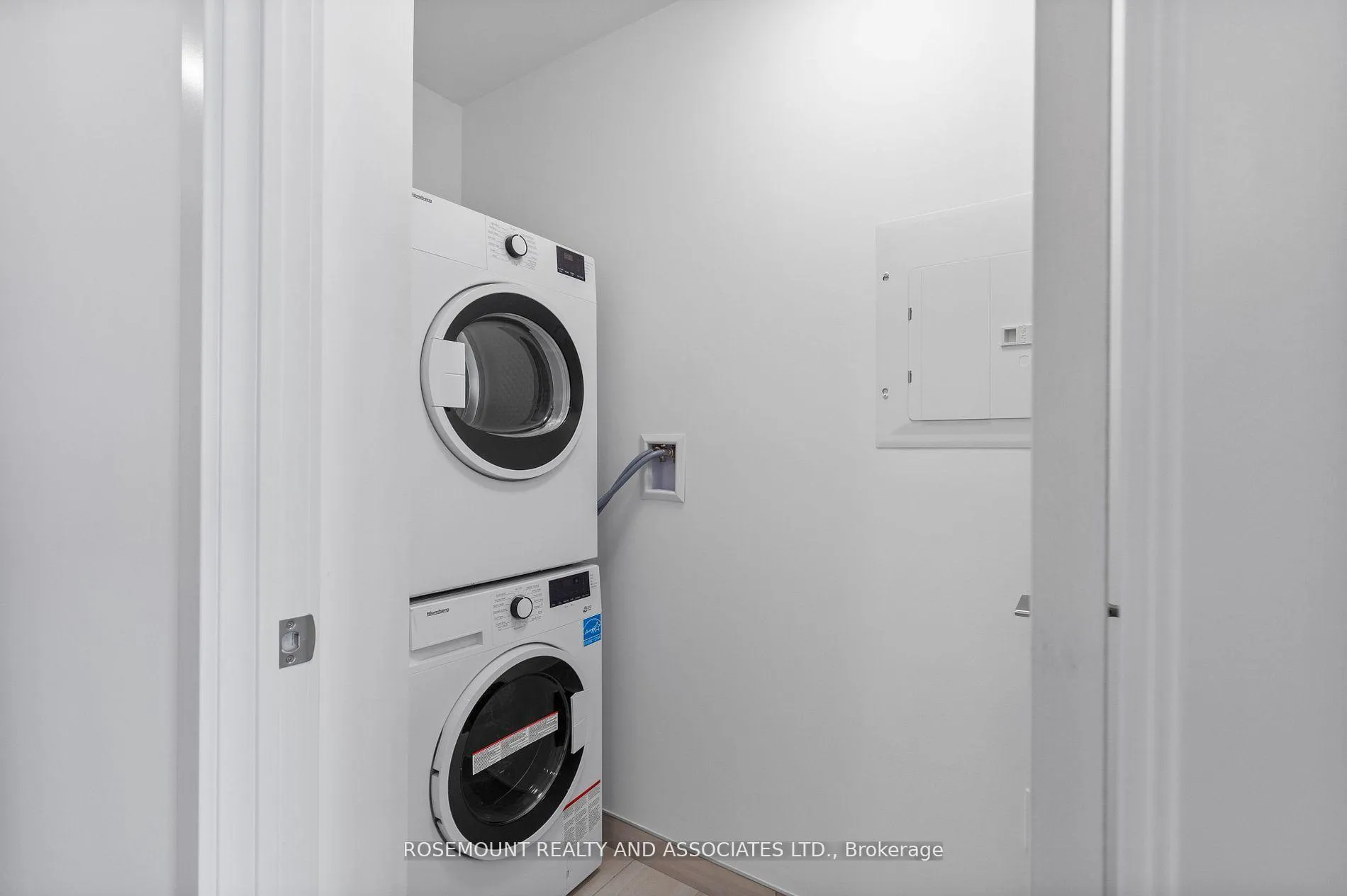 Photo 13 of Unit 2805, 15 Wellington Street S, Kitchener, Cherry Hill — HOMEH