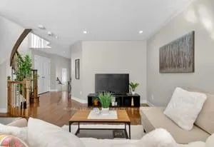 Photo 5 of 526 Paine Avenue, Ottawa, Kanata - Kanata Lakes/Heritage Hills — HOMEH