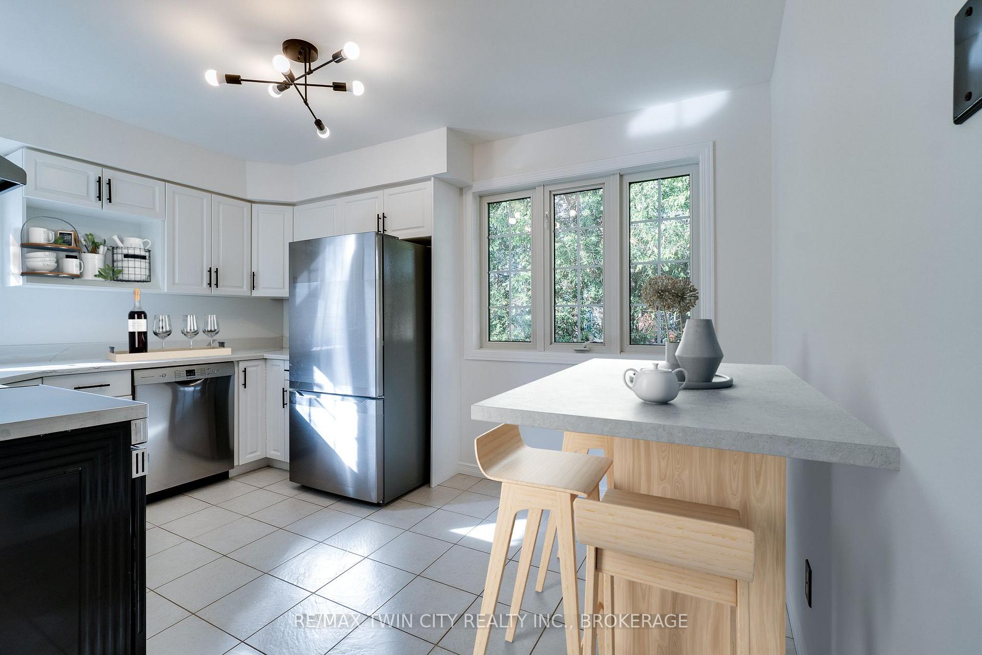 Photo 10 of Unit 18, 229 Baker Street, Waterloo — HOMEH