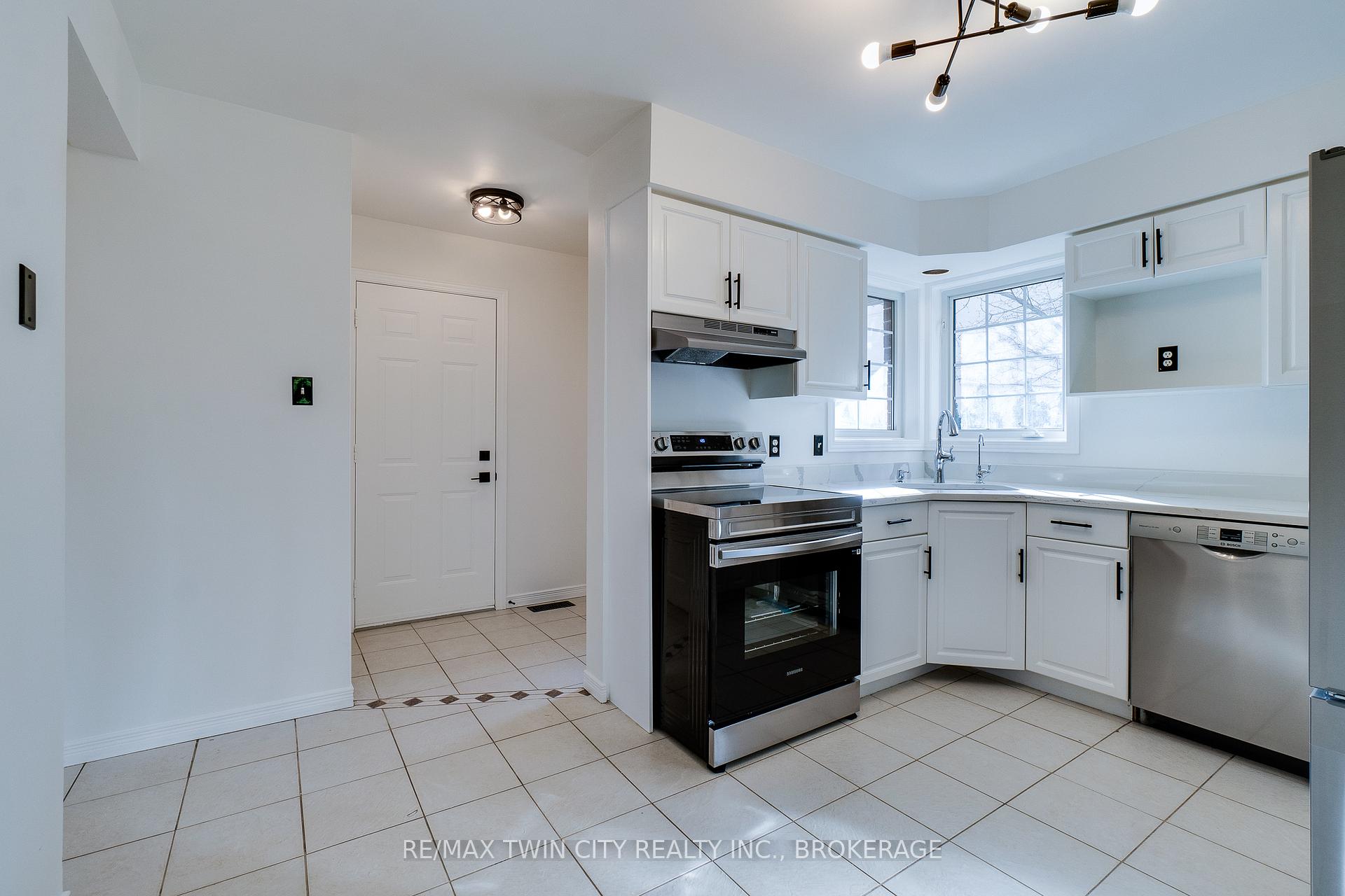 Photo 13 of Unit 18, 229 Baker Street, Waterloo — HOMEH