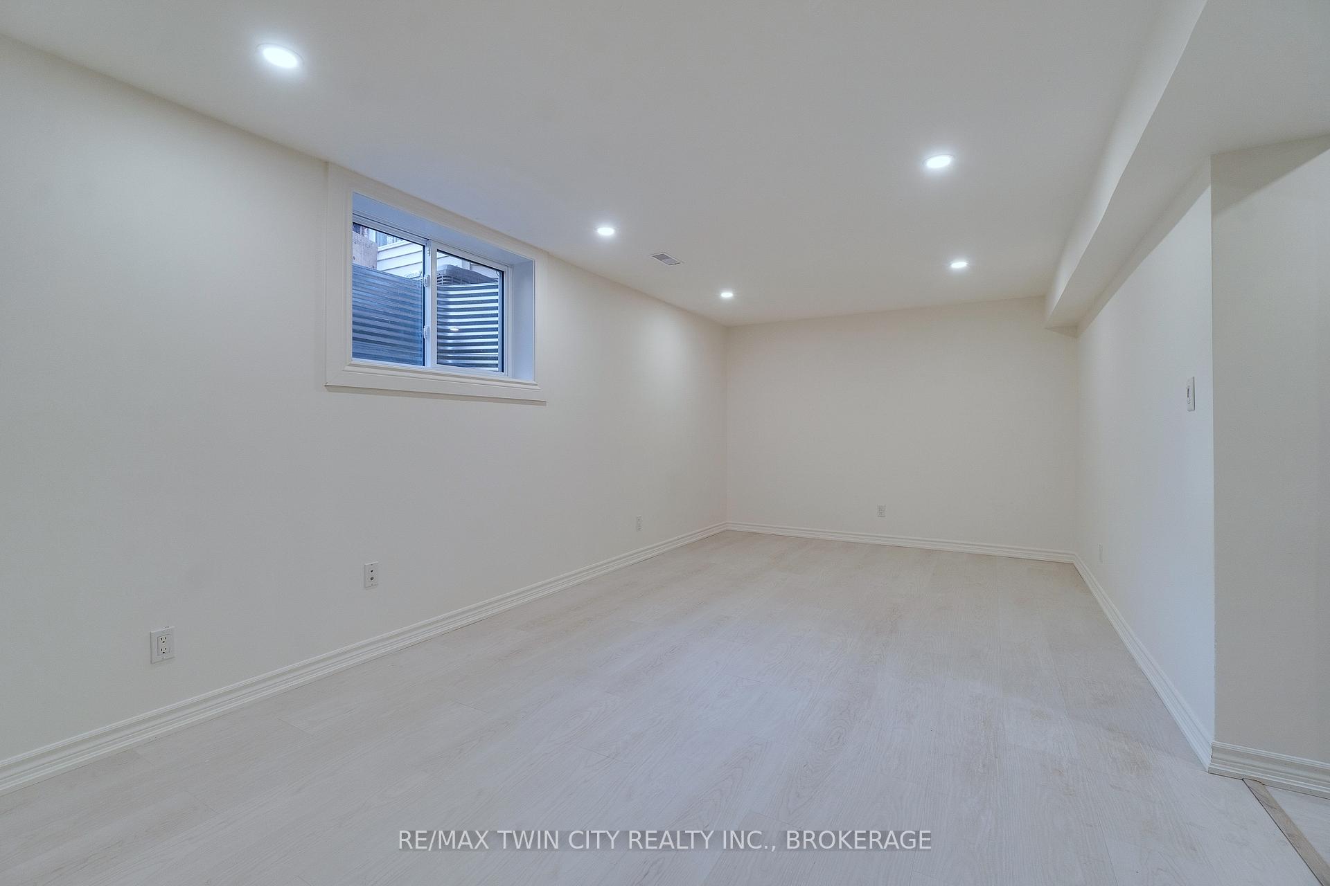 Photo 22 of Unit 18, 229 Baker Street, Waterloo — HOMEH