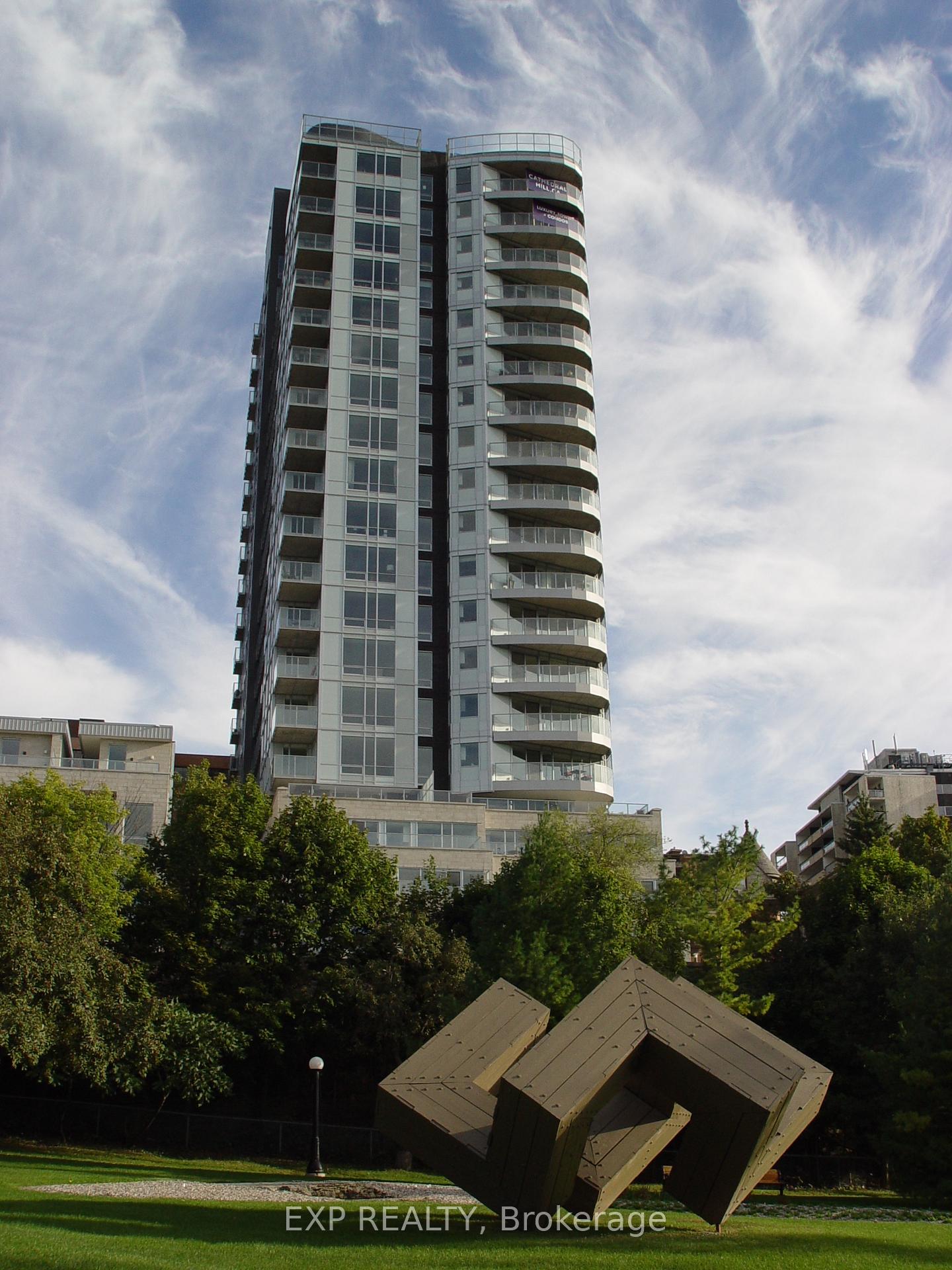 Front of Unit 1904, 428 Sparks Street