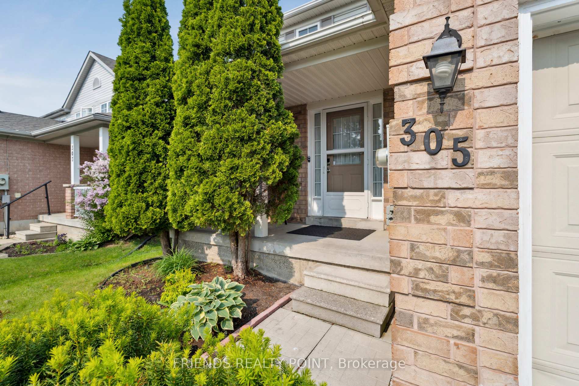 Photo 2 of 305 Esther Drive, Barrie, Painswick South — HOMEH
