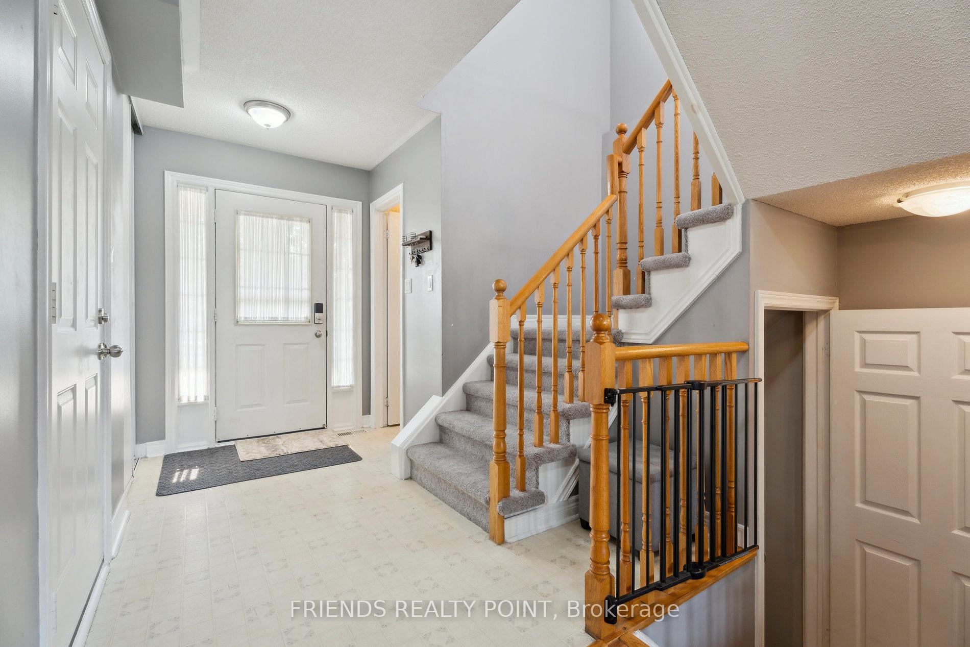 Photo 8 of 305 Esther Drive, Barrie, Painswick South — HOMEH