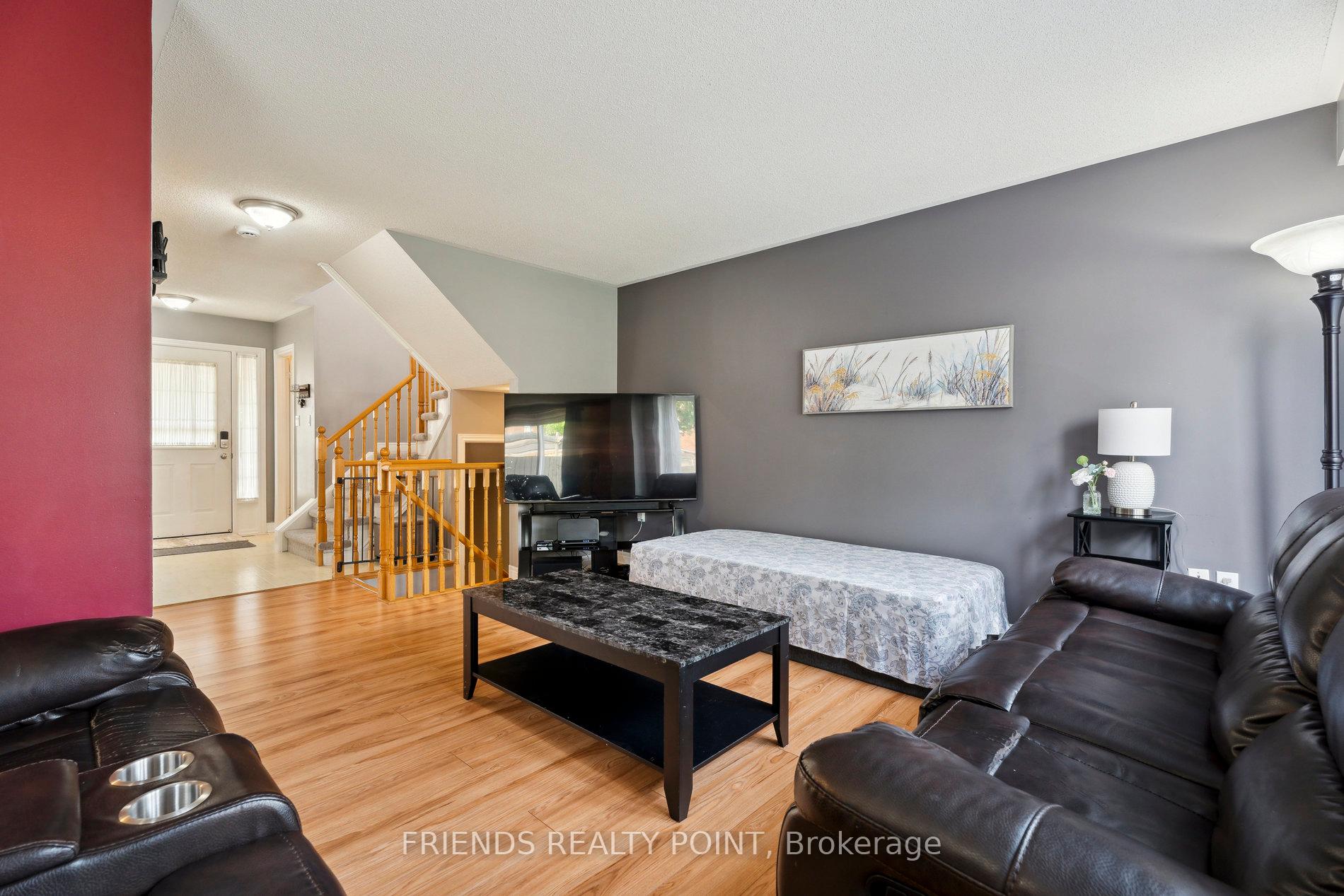 Photo 9 of 305 Esther Drive, Barrie, Painswick South — HOMEH