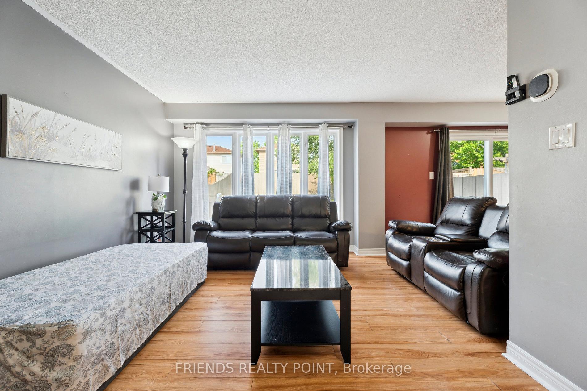 Photo 12 of 305 Esther Drive, Barrie, Painswick South — HOMEH