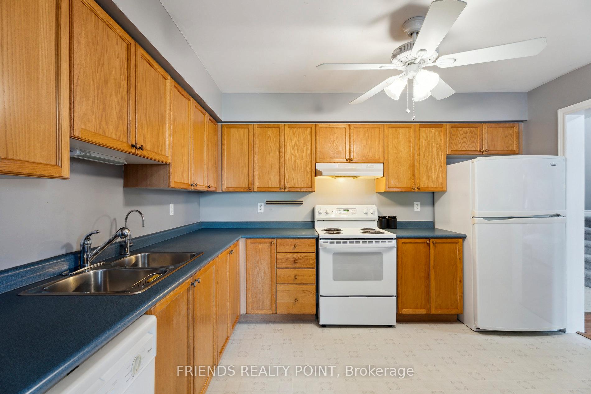 Photo 18 of 305 Esther Drive, Barrie, Painswick South — HOMEH