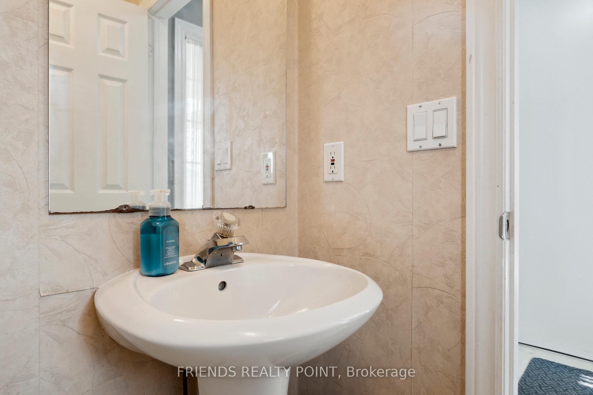 Photo 24 of 305 Esther Drive, Barrie, Painswick South — HOMEH