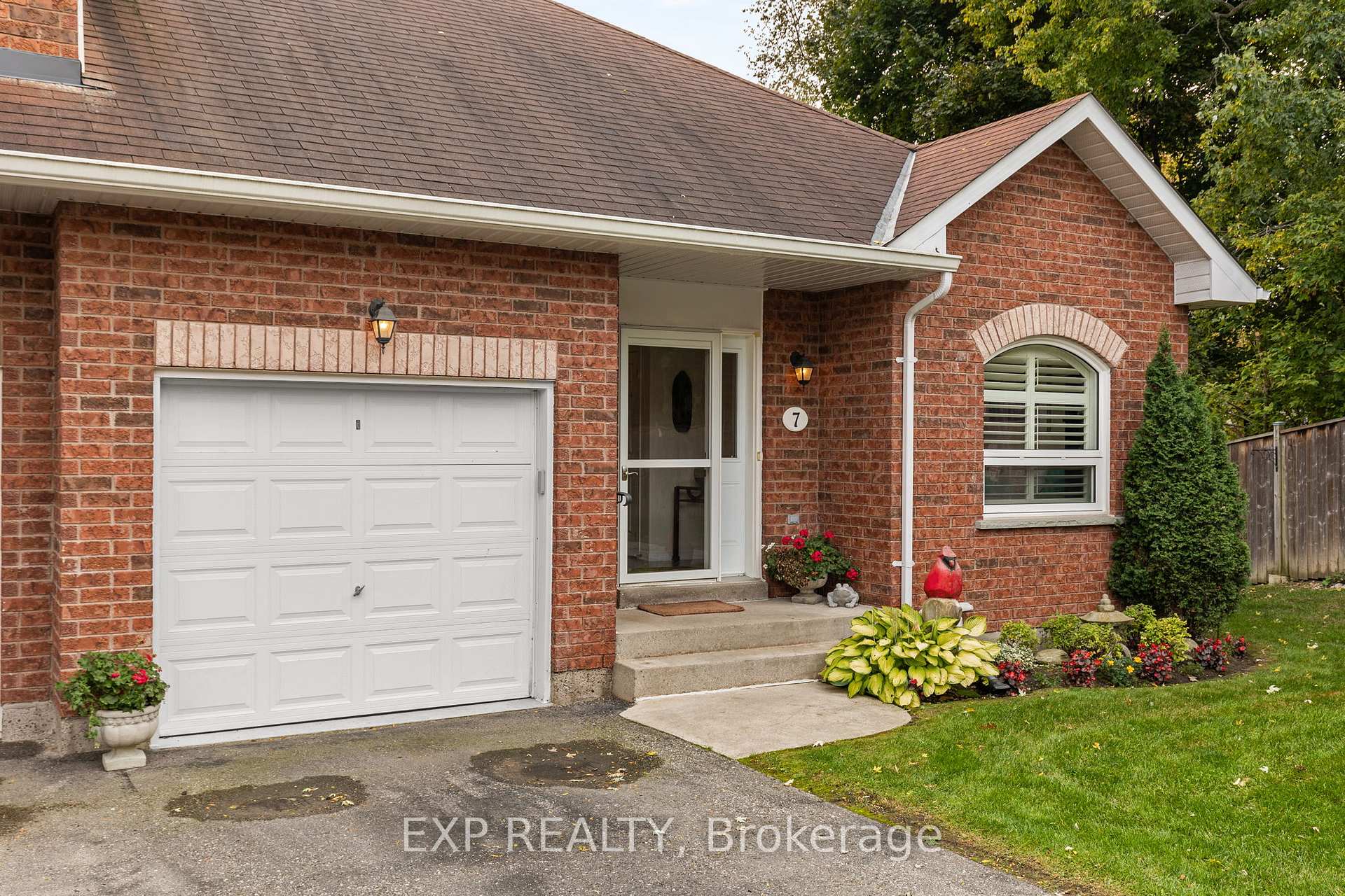 Photo 1 of Unit 7, 318 Little Avenue, Barrie, Painswick North — HOMEH