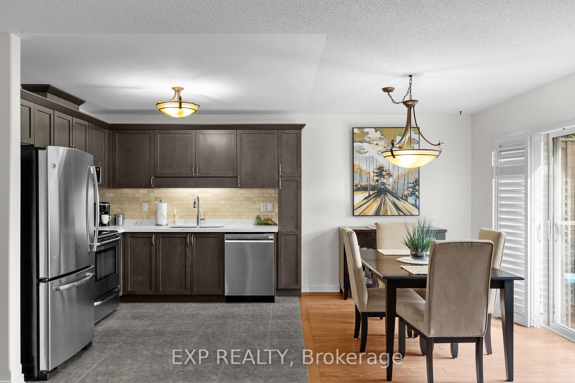 Photo 6 of Unit 7, 318 Little Avenue, Barrie, Painswick North — HOMEH