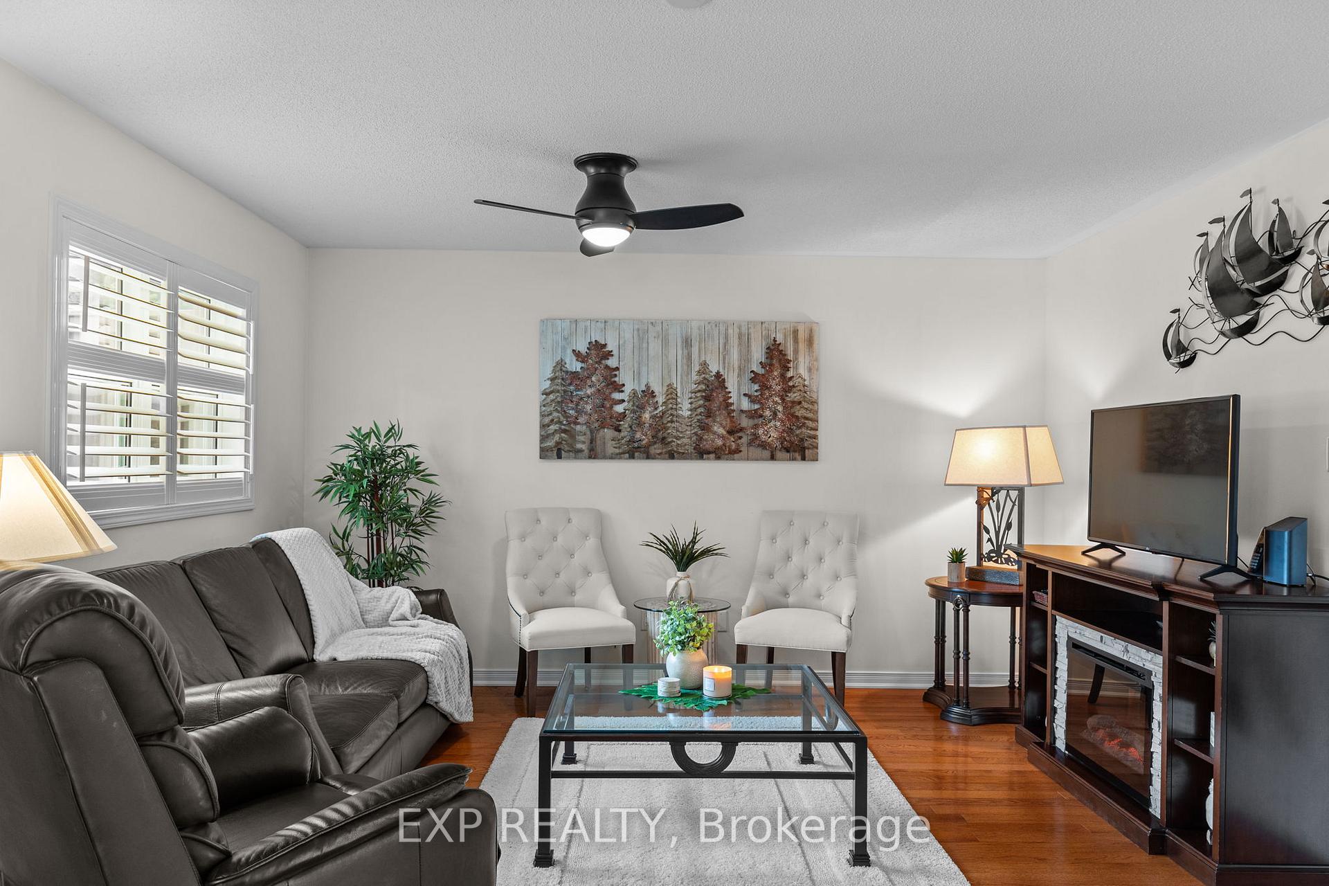 Photo 8 of Unit 7, 318 Little Avenue, Barrie, Painswick North — HOMEH