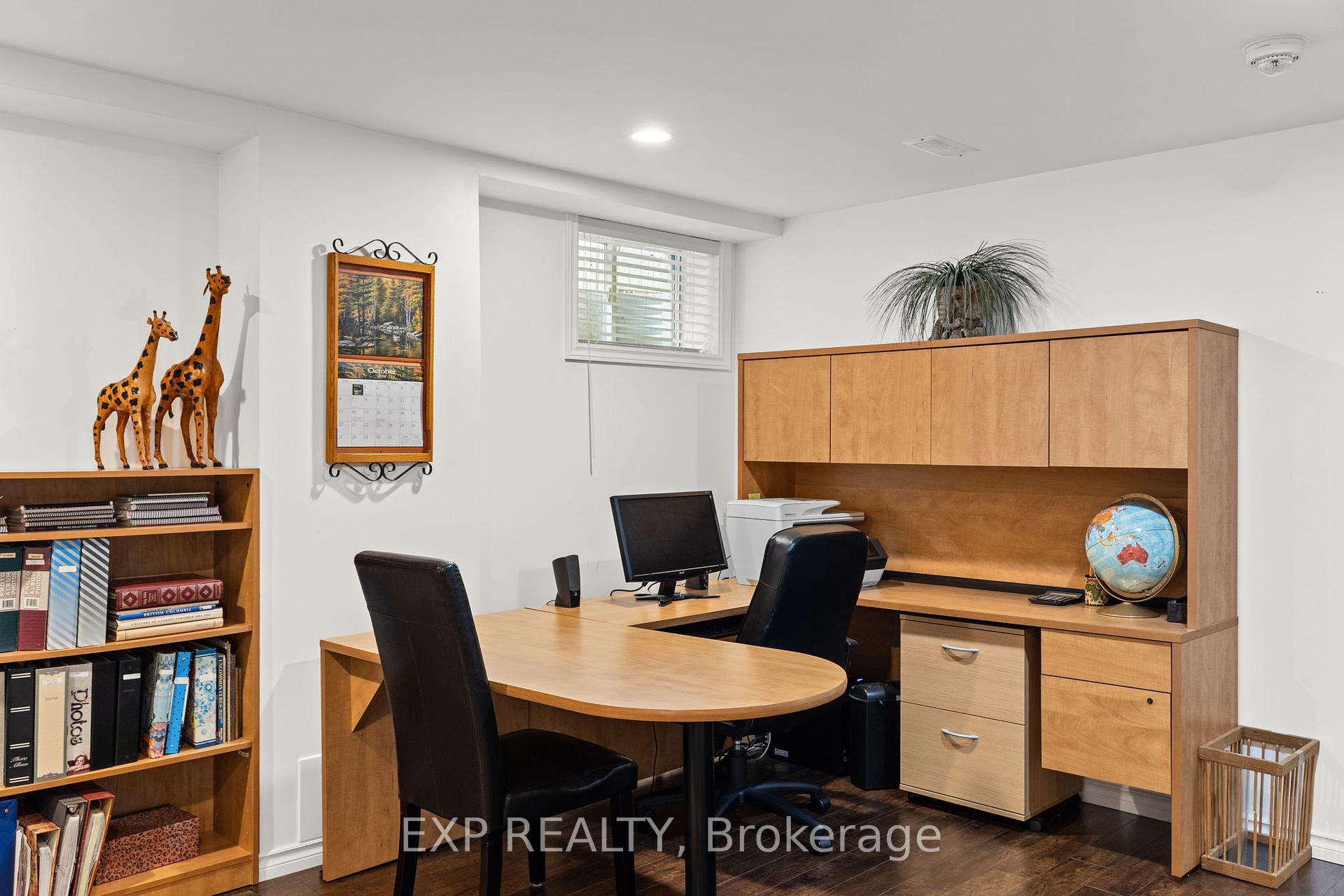 Photo 15 of Unit 7, 318 Little Avenue, Barrie, Painswick North — HOMEH