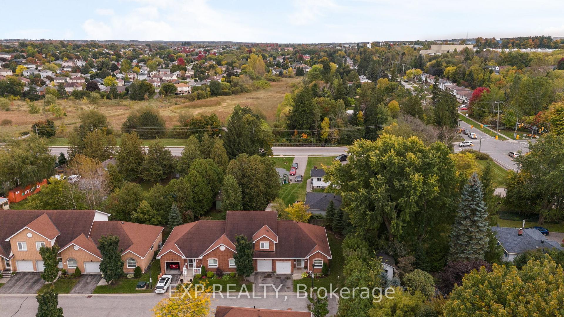 Photo 29 of Unit 7, 318 Little Avenue, Barrie, Painswick North — HOMEH