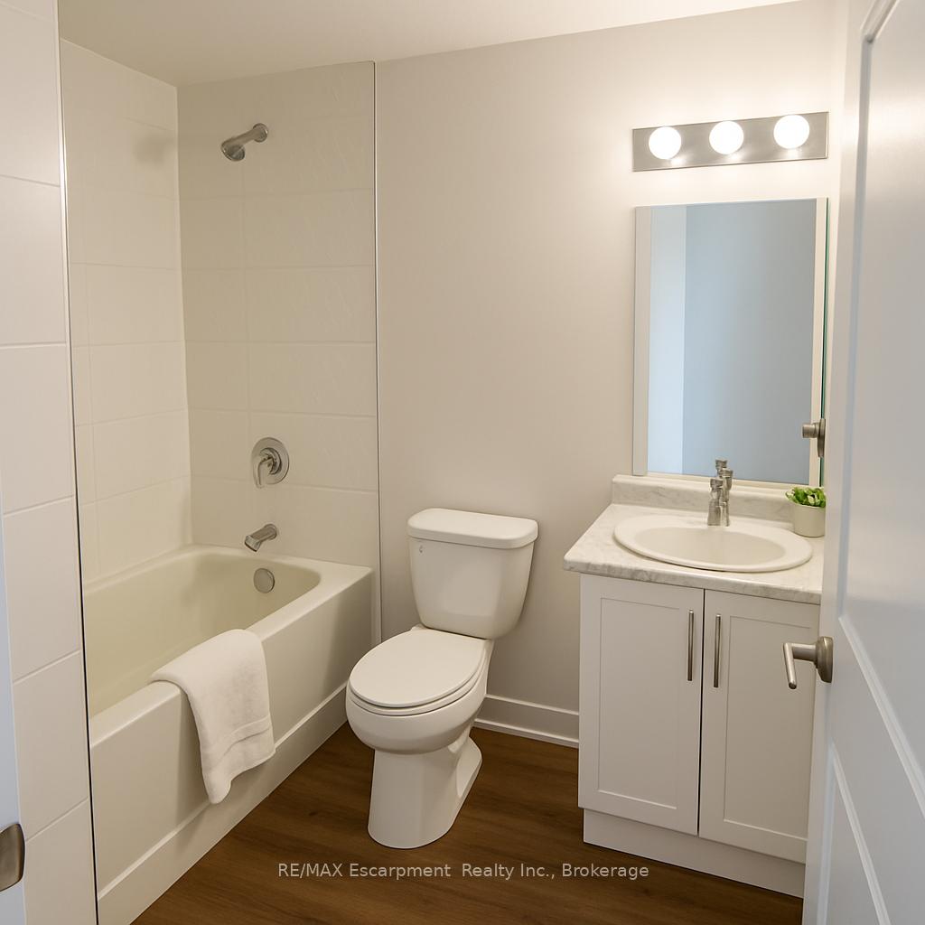 Photo 5 of Unit 229, 10 Mallard Trail, Hamilton, Waterdown — HOMEH