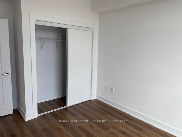 Photo 9 of Unit 229, 10 Mallard Trail, Hamilton, Waterdown — HOMEH