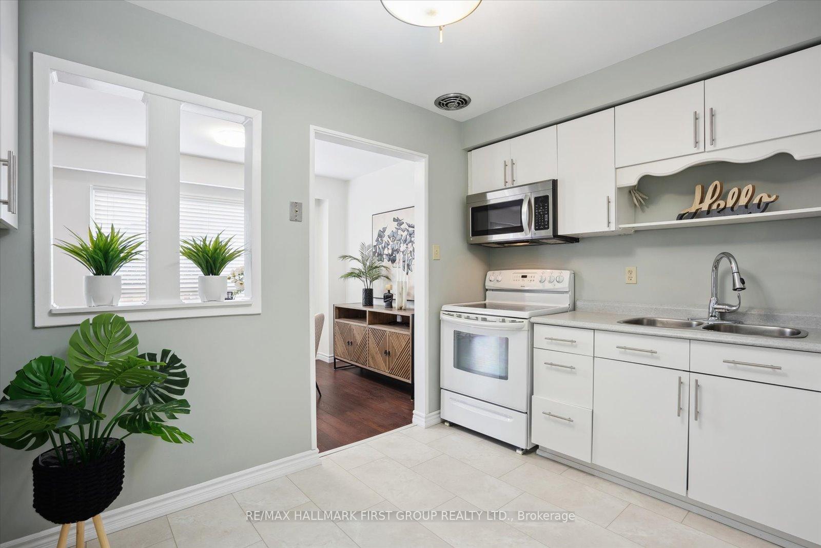 Photo 8 of 29 Tompkins Lane, Ajax, South East — HOMEH