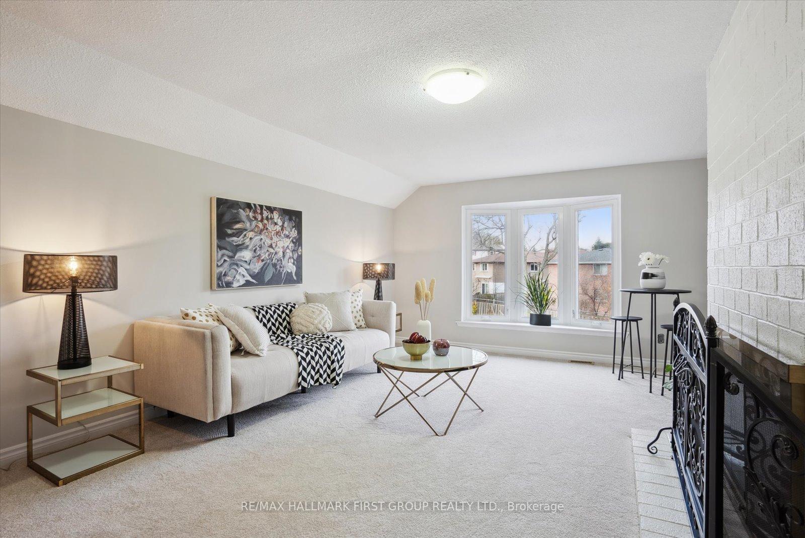 Photo 10 of 29 Tompkins Lane, Ajax, South East — HOMEH