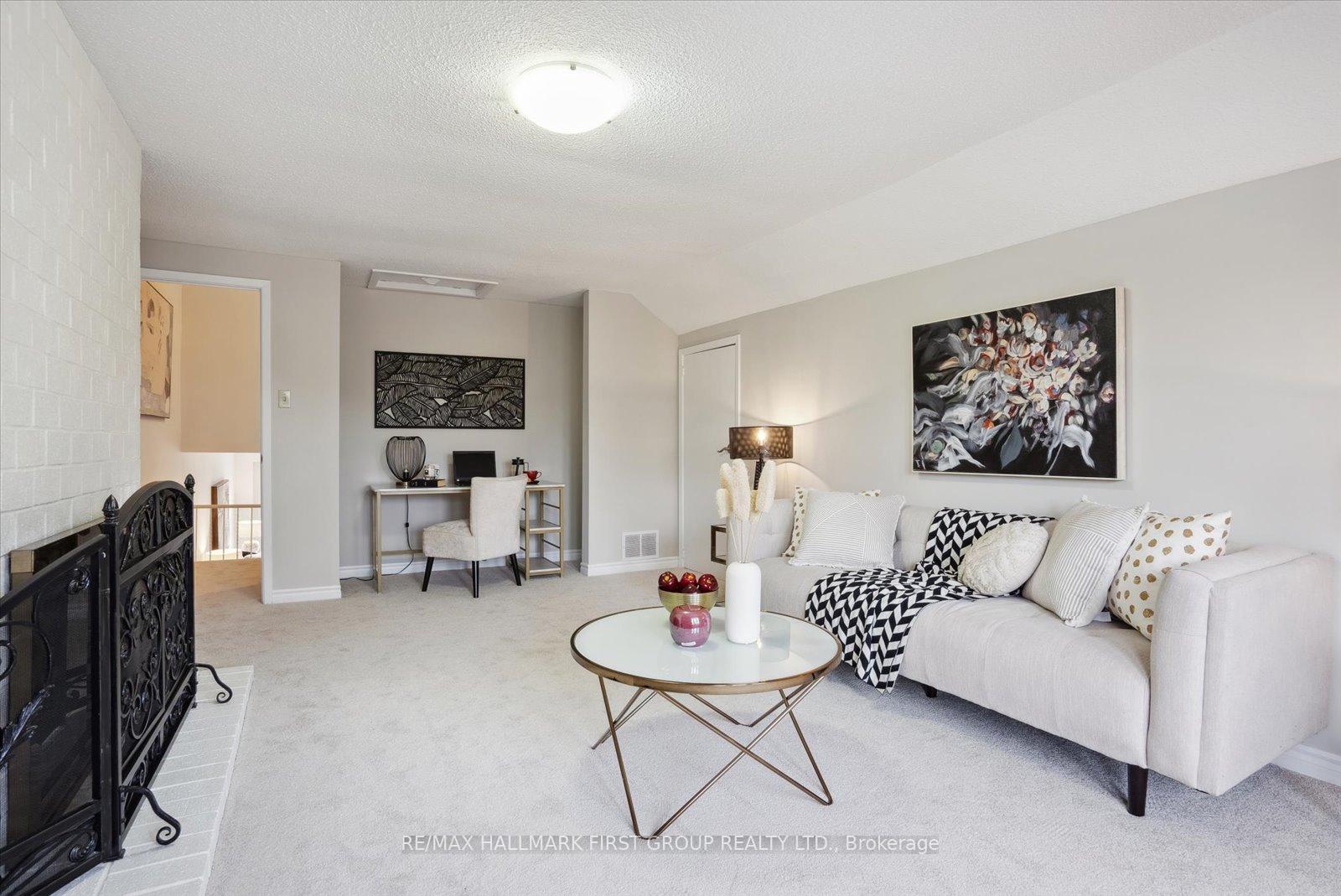 Photo 13 of 29 Tompkins Lane, Ajax, South East — HOMEH