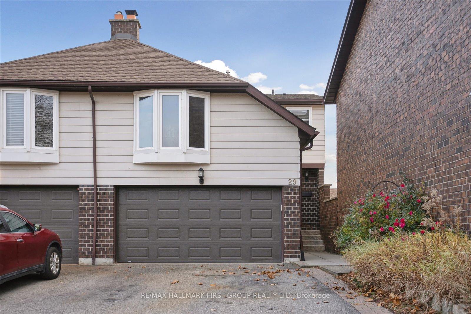 Photo 24 of 29 Tompkins Lane, Ajax, South East — HOMEH