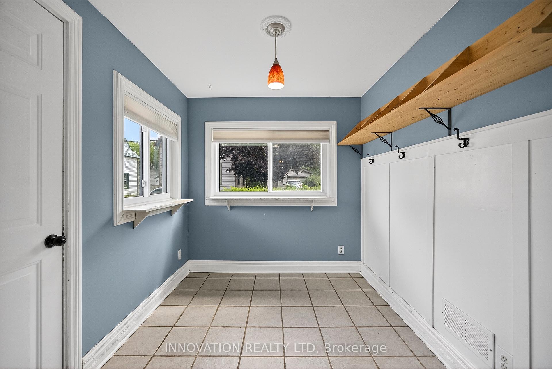 Photo 2 of 19 Herriott Street, Carleton Place — HOMEH