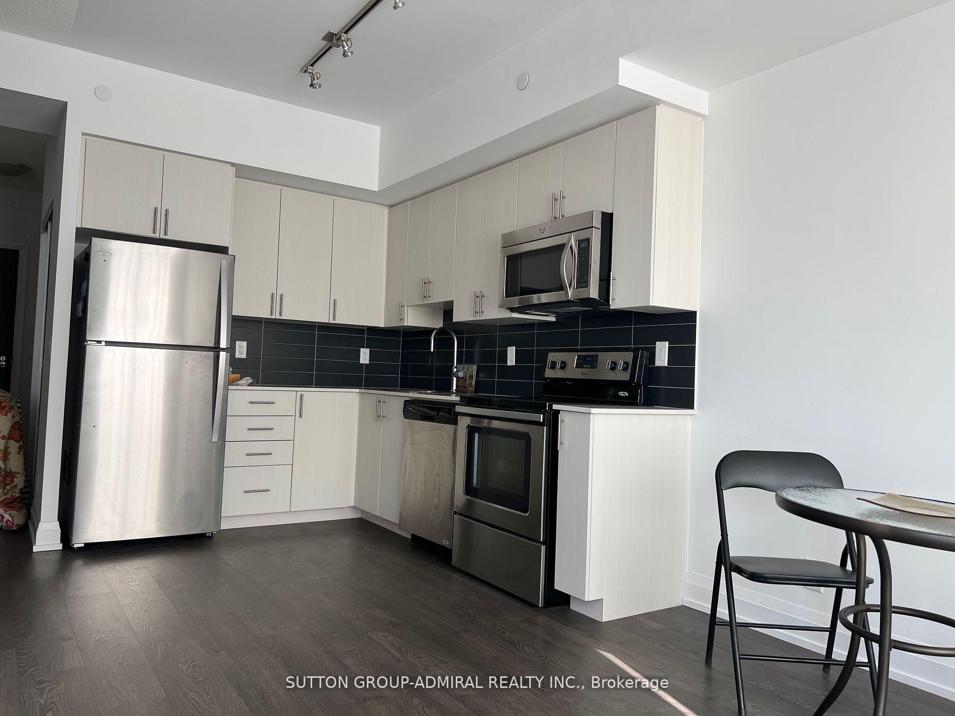 Photo 2 of Unit 319, 7900 Bathurst Street, Vaughan, Beverley Glen — HOMEH
