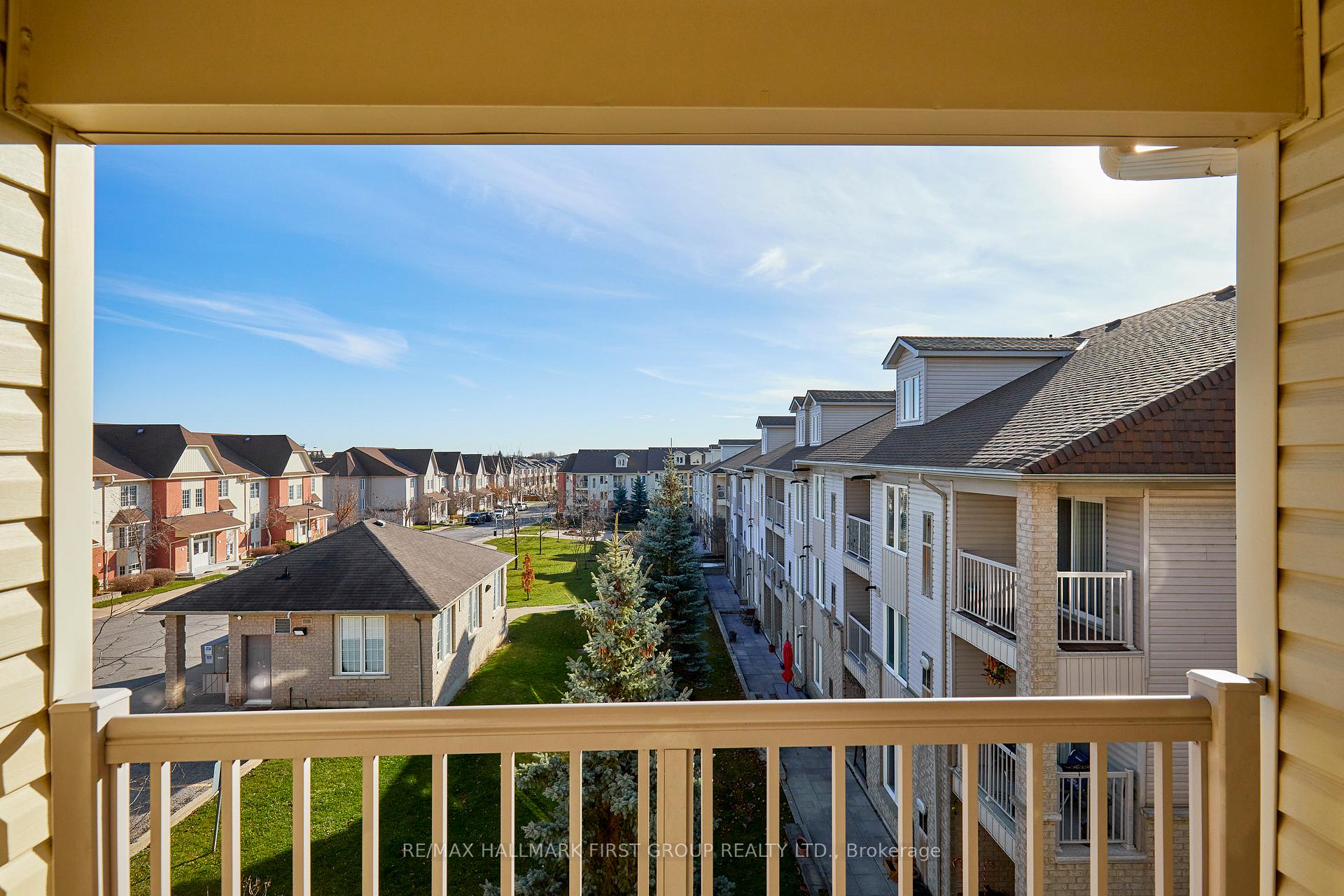 Photo 34 of Unit 3, 119 Petra Way, Whitby, Pringle Creek — HOMEH