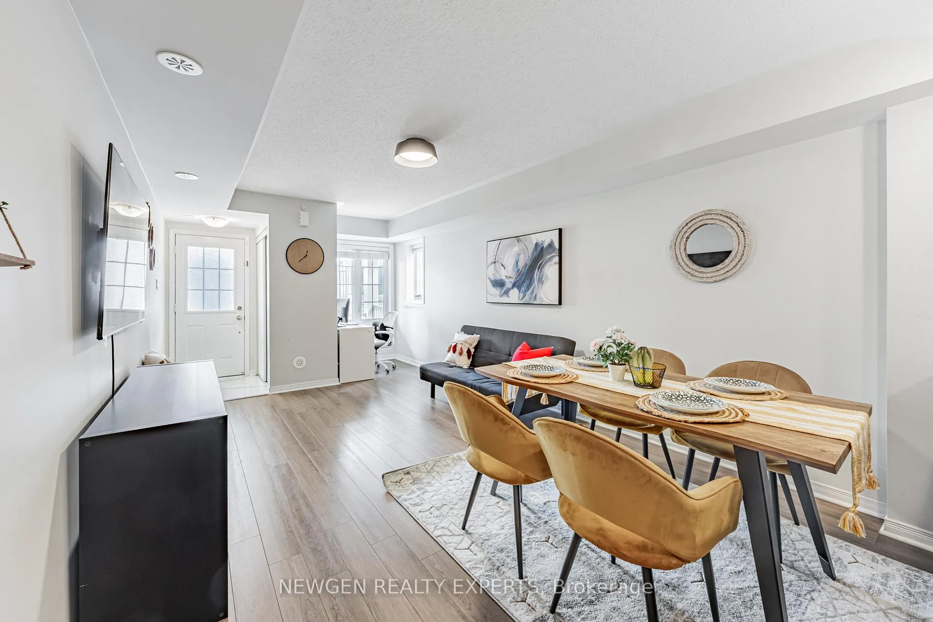 Photo 12 of 82 Abela Lane, Ajax, Central — HOMEH