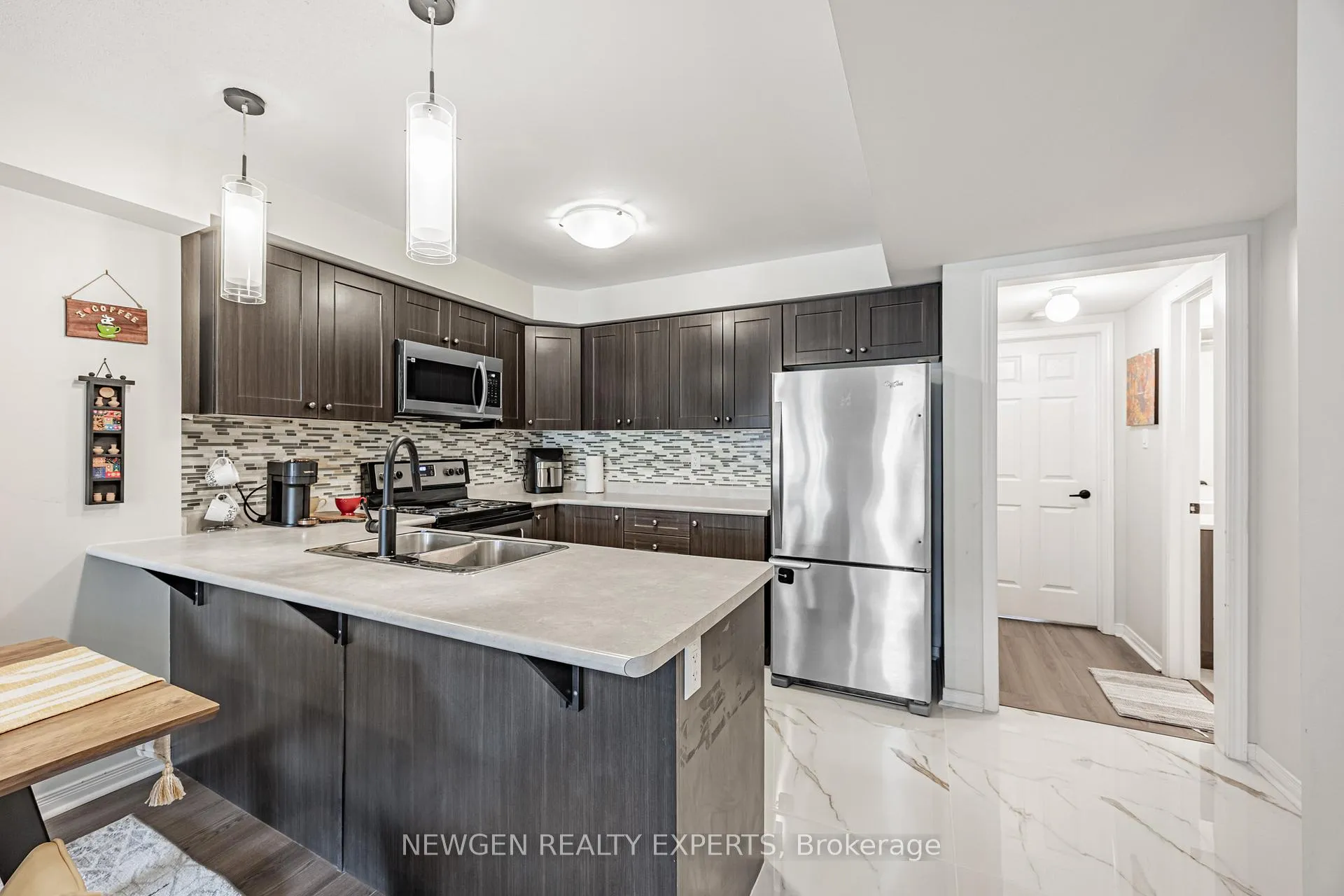 Photo 15 of 82 Abela Lane, Ajax, Central — HOMEH