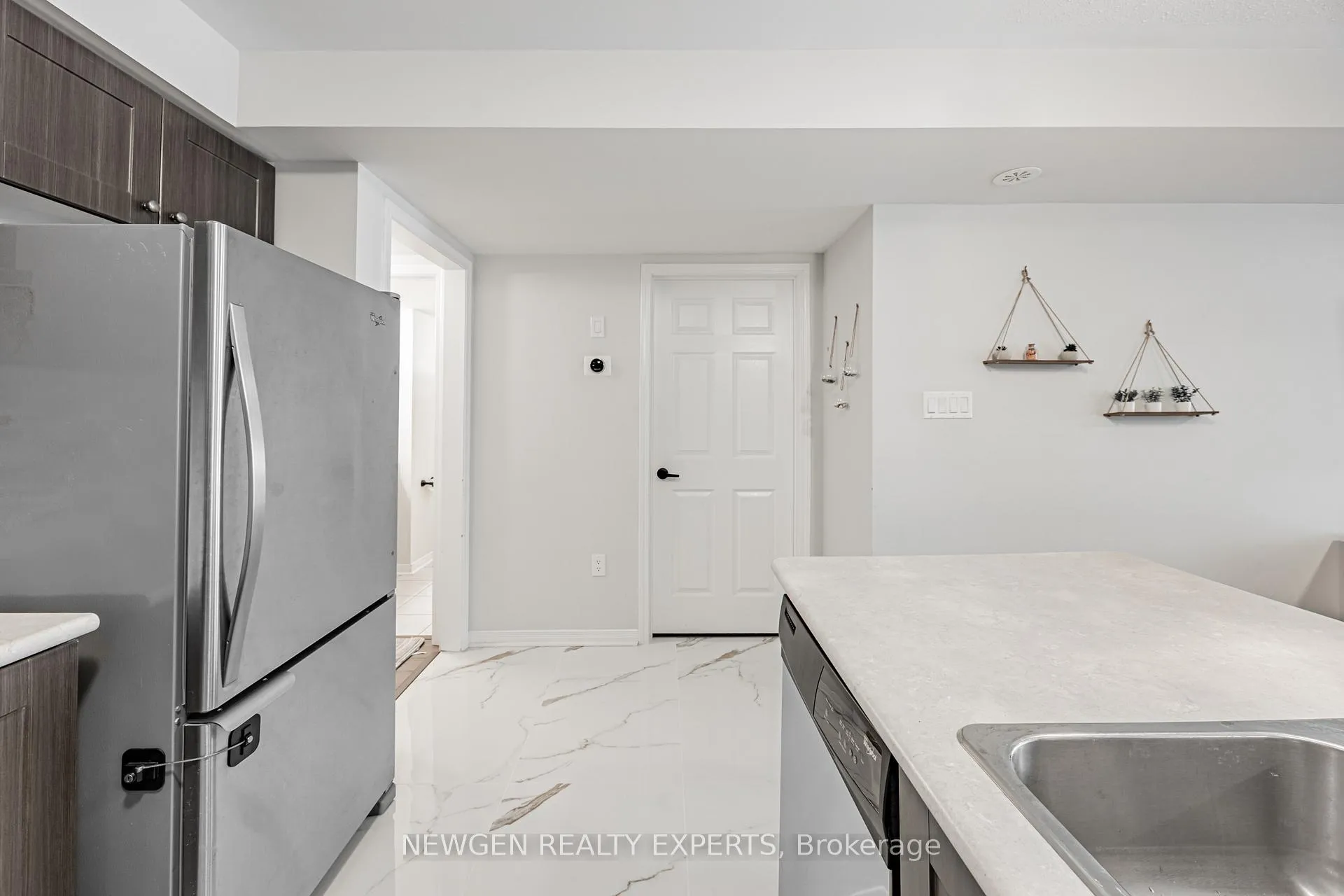 Photo 20 of 82 Abela Lane, Ajax, Central — HOMEH