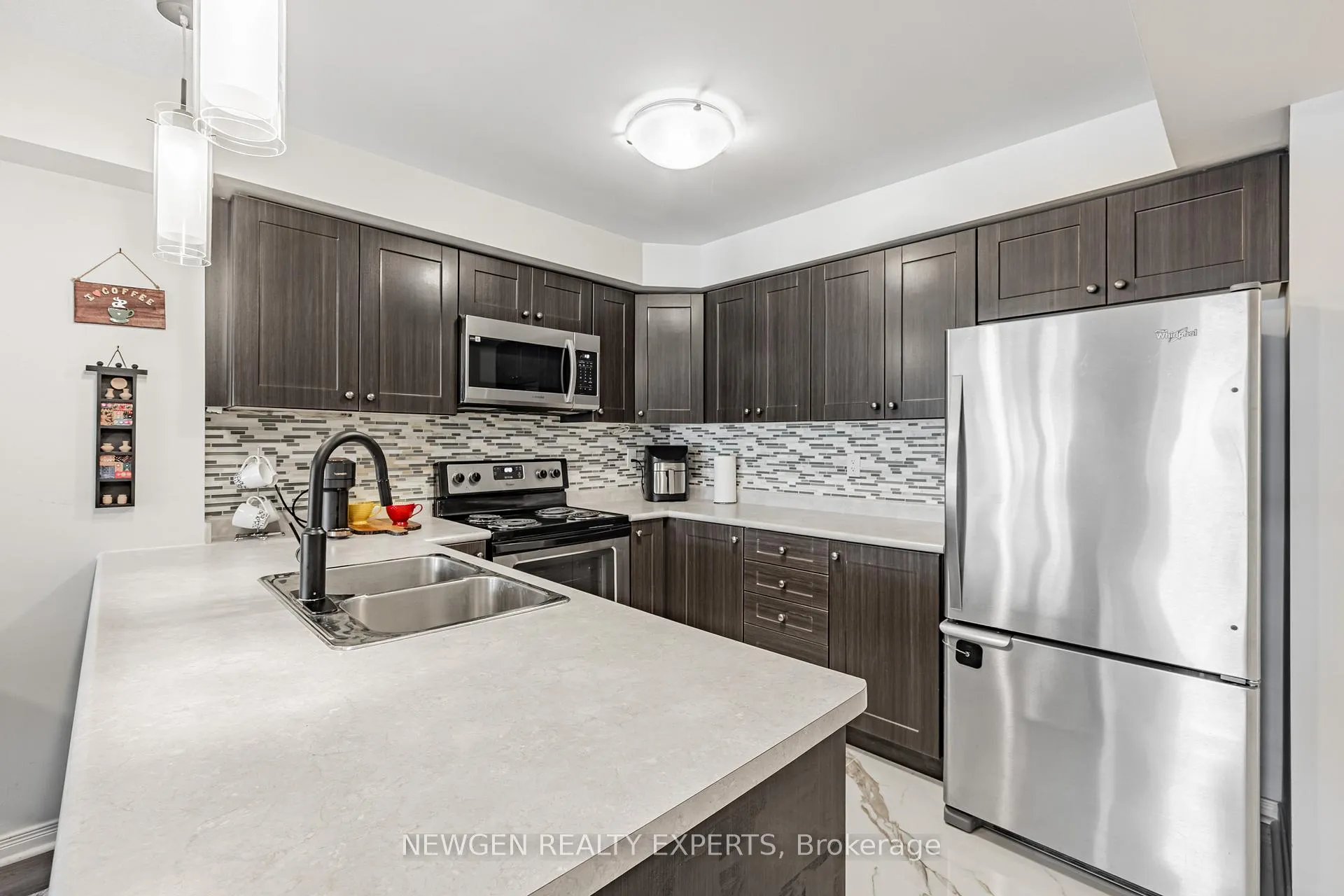 Photo 21 of 82 Abela Lane, Ajax, Central — HOMEH