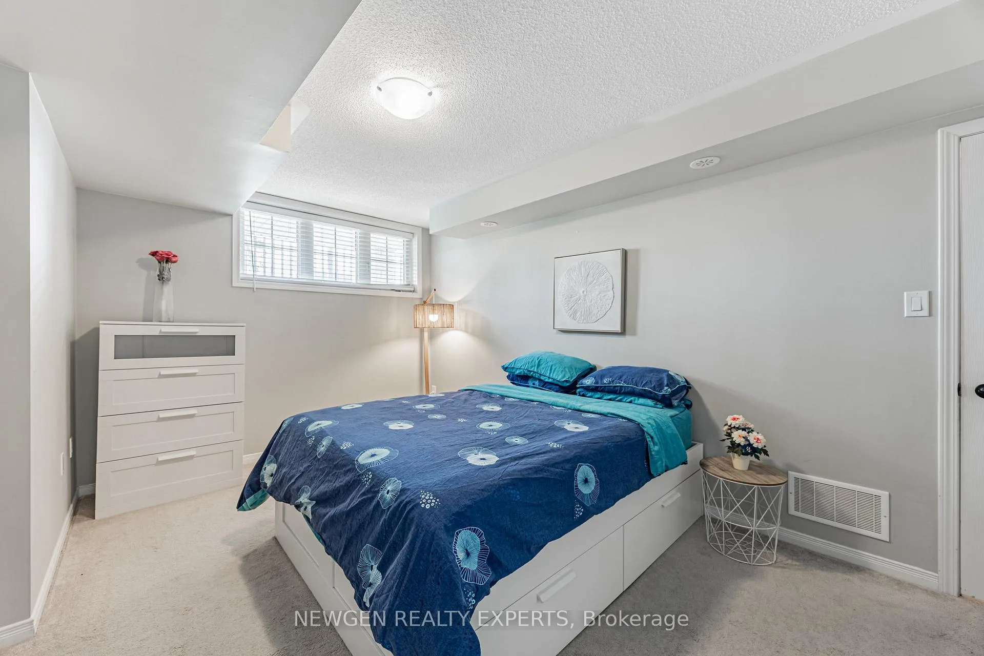 Photo 26 of 82 Abela Lane, Ajax, Central — HOMEH