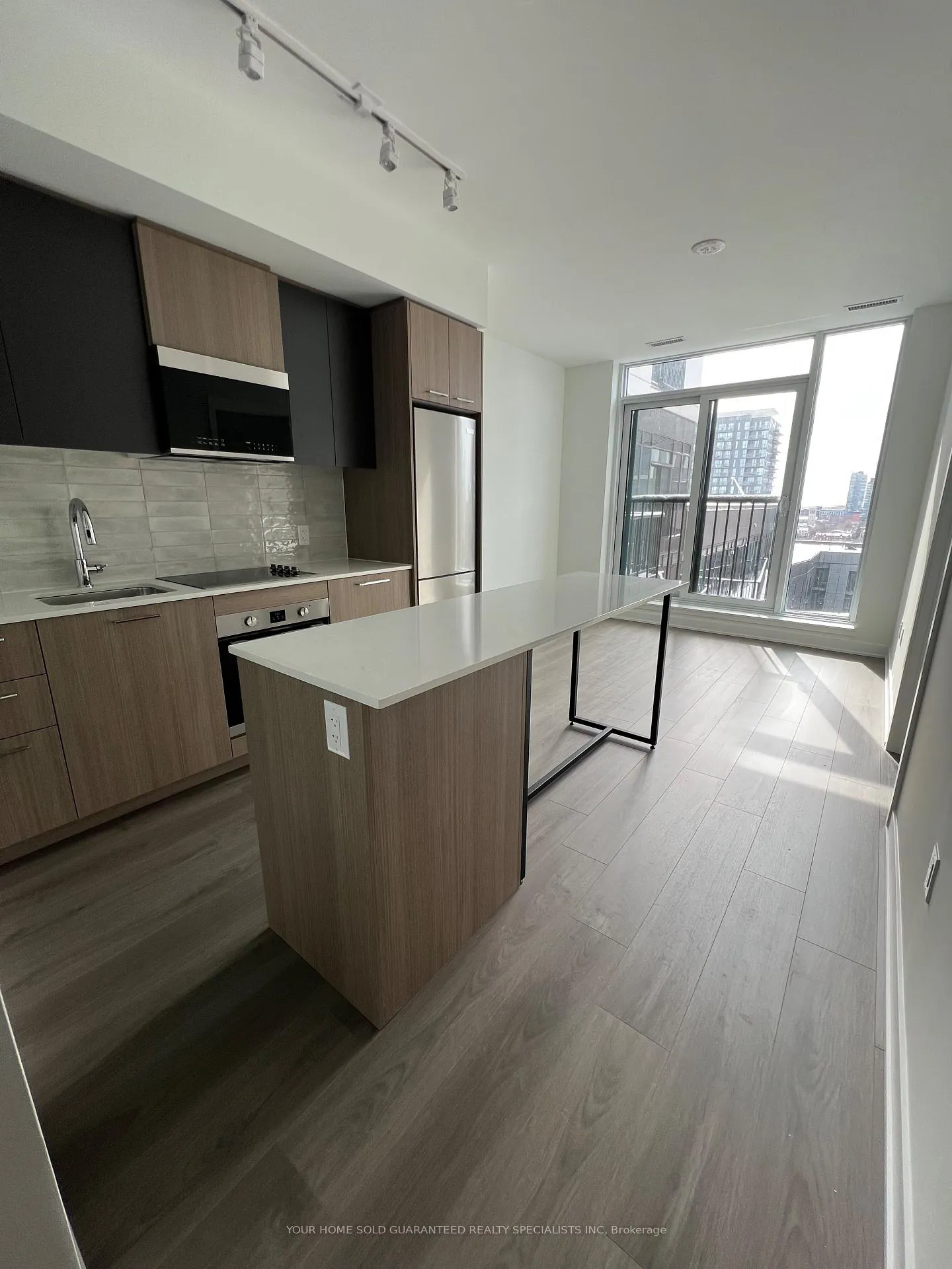Photo 3 of Unit 813, 30 Dreamers Way, Toronto, Regent Park — HOMEH