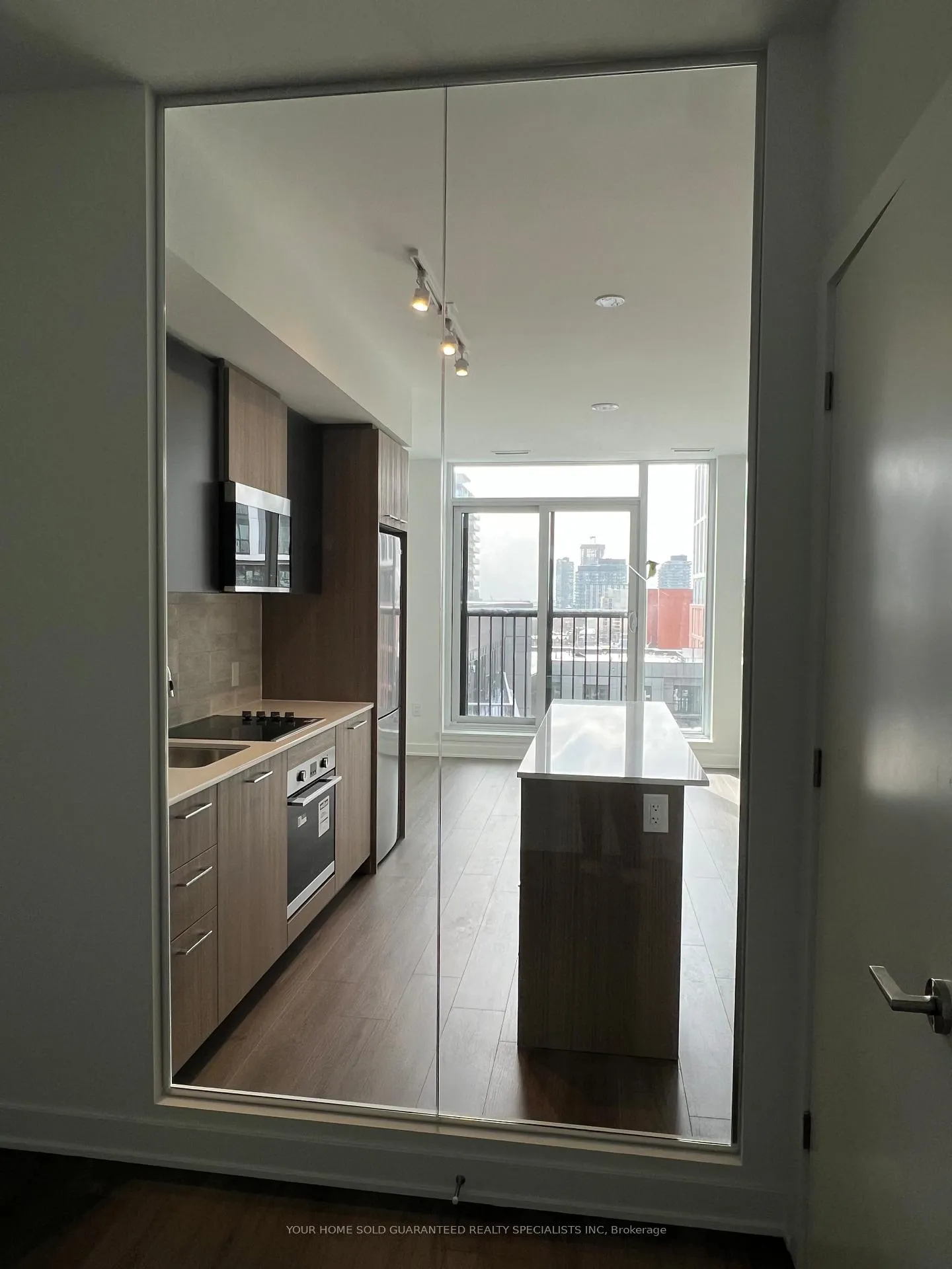 Photo 8 of Unit 813, 30 Dreamers Way, Toronto, Regent Park — HOMEH