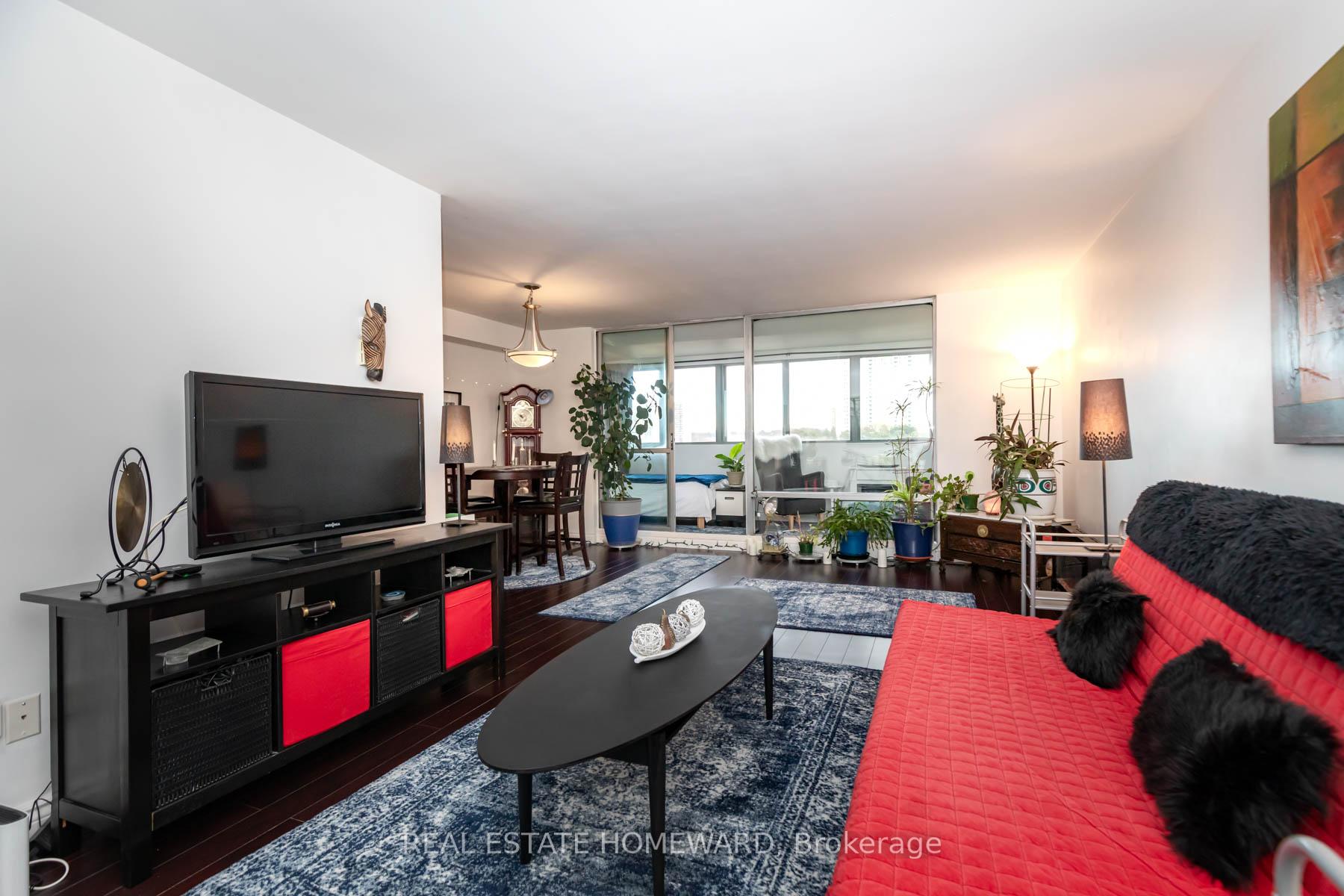 Photo 3 of Unit 408, 5 Massey Square, Toronto, Crescent Town — HOMEH