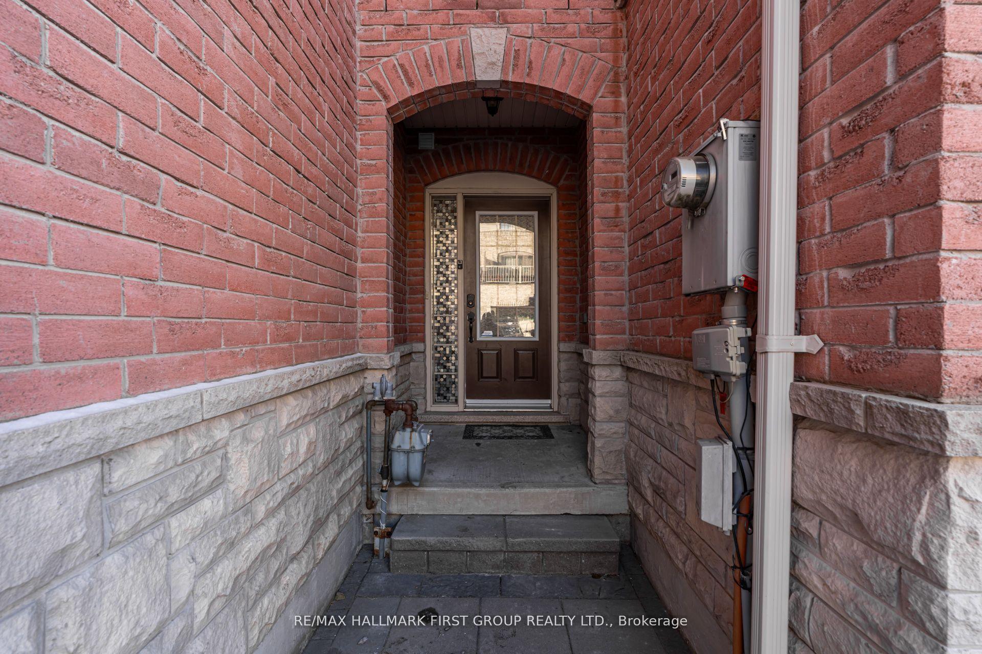 Photo 3 of 13 Hesketh Road, Ajax, Central East — HOMEH