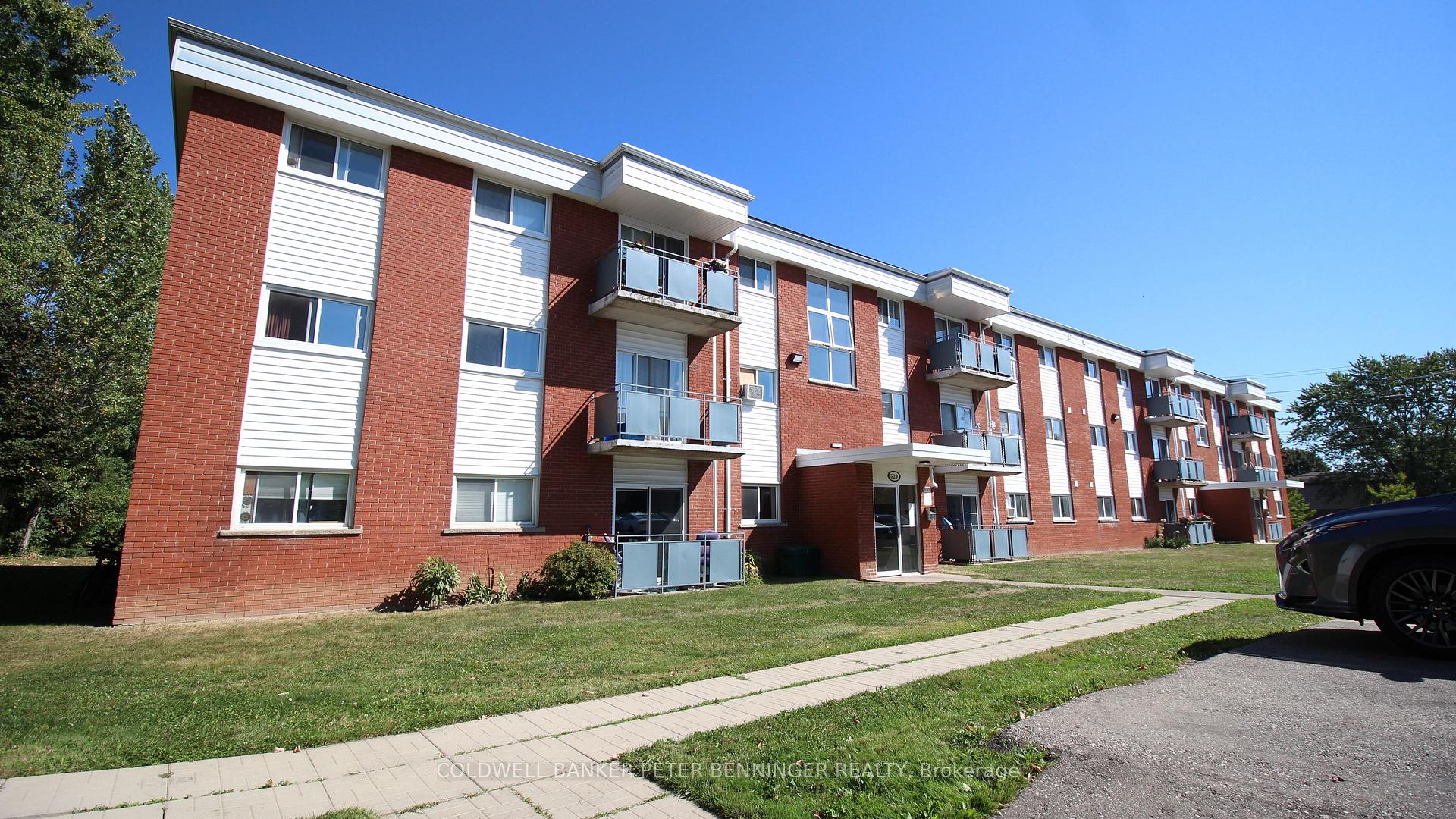 Photo 2 of Unit 8, 527 Parkside Drive, Waterloo — HOMEH