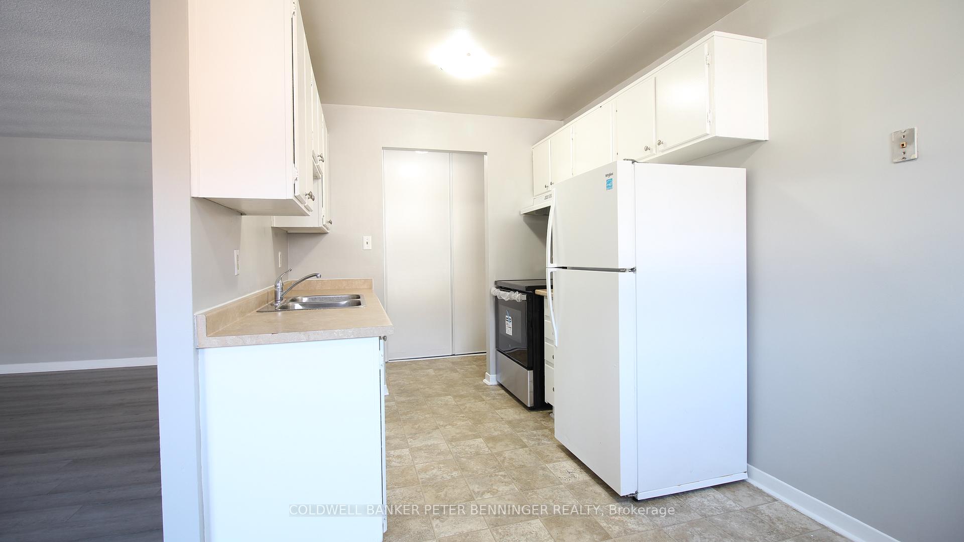 Photo 12 of Unit 8, 527 Parkside Drive, Waterloo — HOMEH