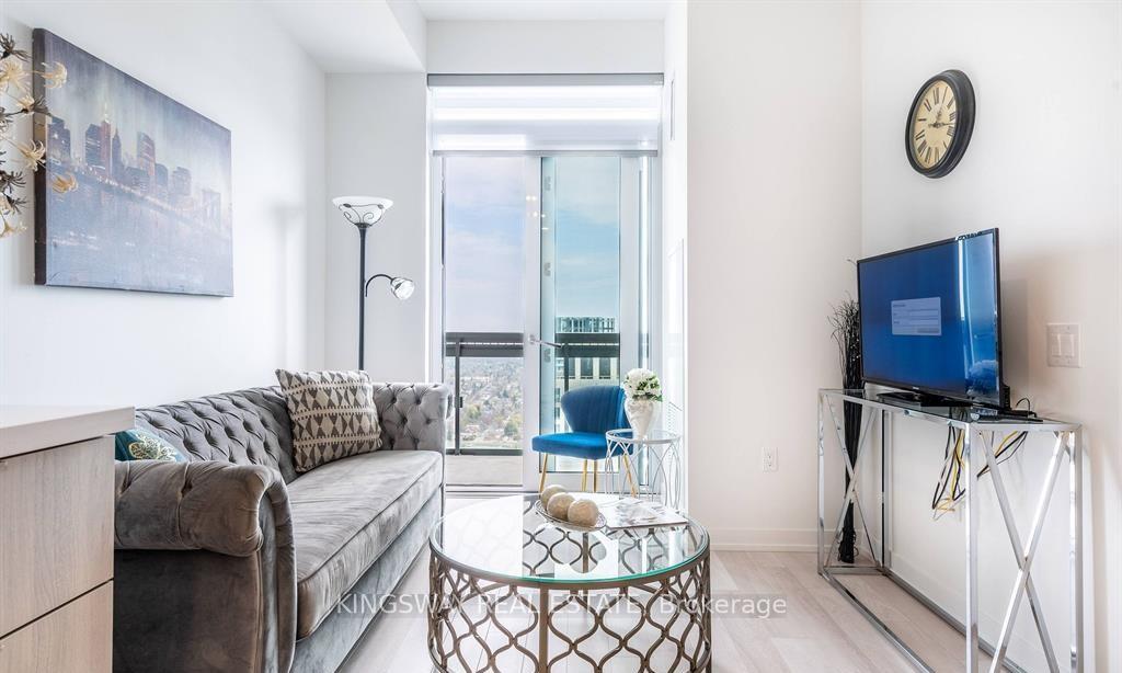 Photo 8 of Unit 3901, 39 Roehampton Avenue, Toronto, Mount Pleasant West — HOMEH