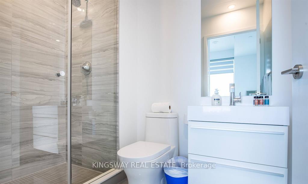 Photo 11 of Unit 3901, 39 Roehampton Avenue, Toronto, Mount Pleasant West — HOMEH
