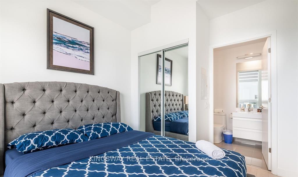 Photo 12 of Unit 3901, 39 Roehampton Avenue, Toronto, Mount Pleasant West — HOMEH