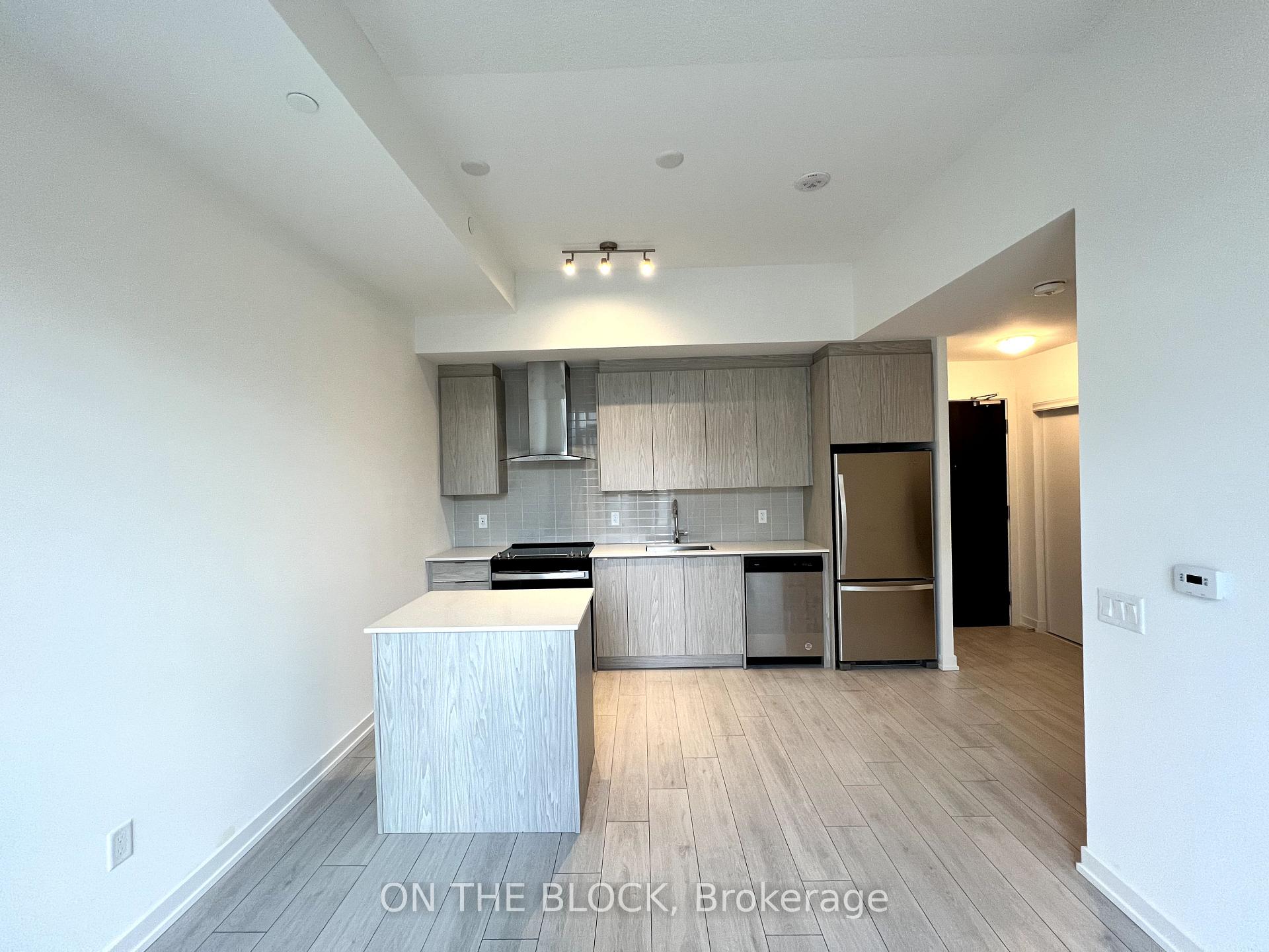 Photo 5 of Unit 432, 55 Duke Street W, Kitchener, City Commercial Core — HOMEH