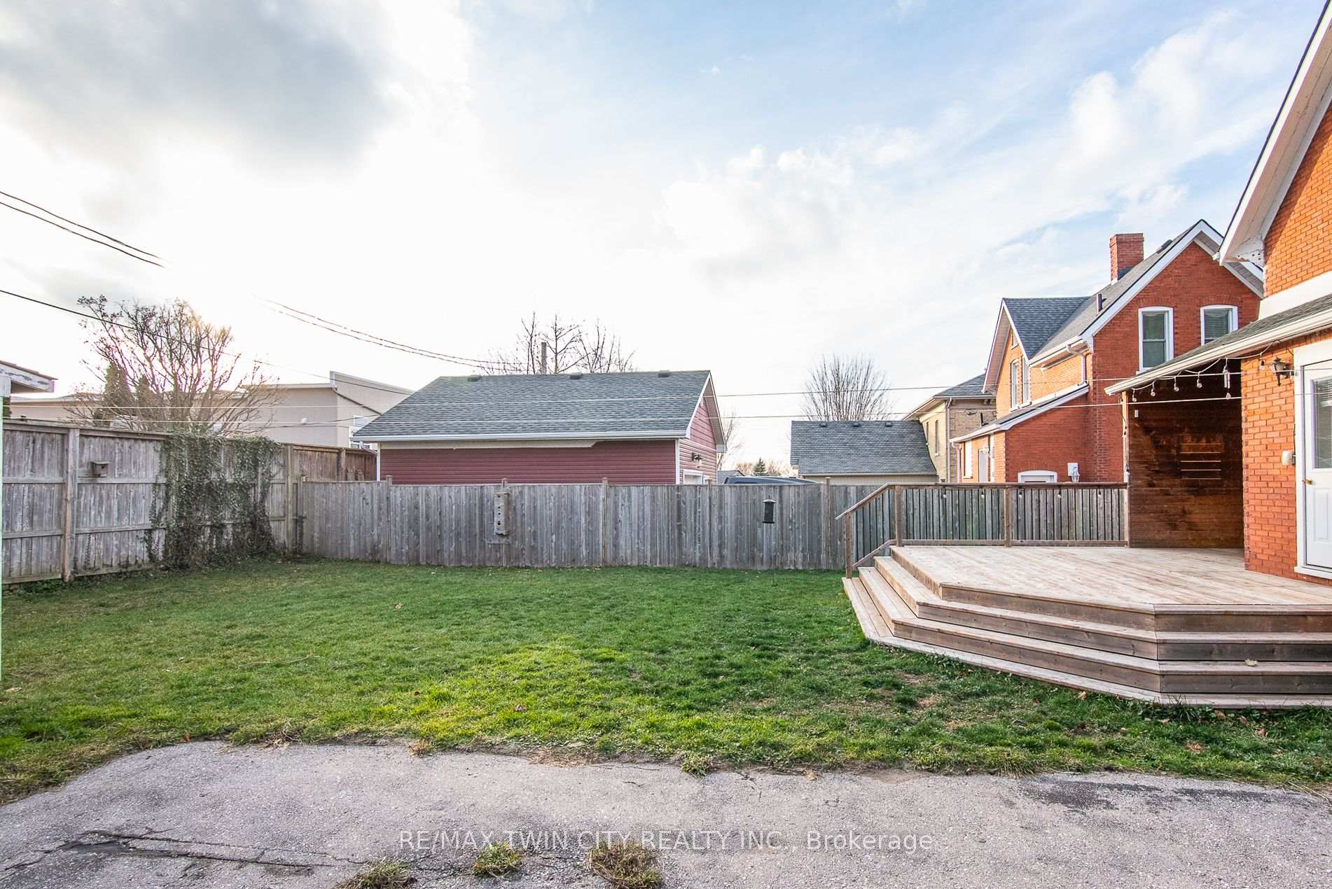 Photo 35 of 43 St Patrick Street, Goderich, Goderich (Town) — HOMEH