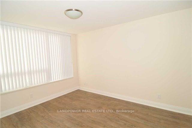 Photo 7 of Unit 825, 18 Uptown Drive, Markham, Unionville — HOMEH