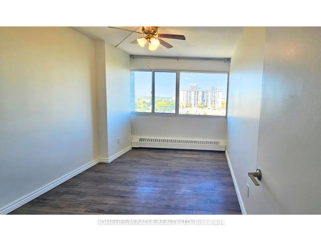 Photo 6 of Unit 907, 725 Don Mills Road, Toronto, Flemingdon Park — HOMEH