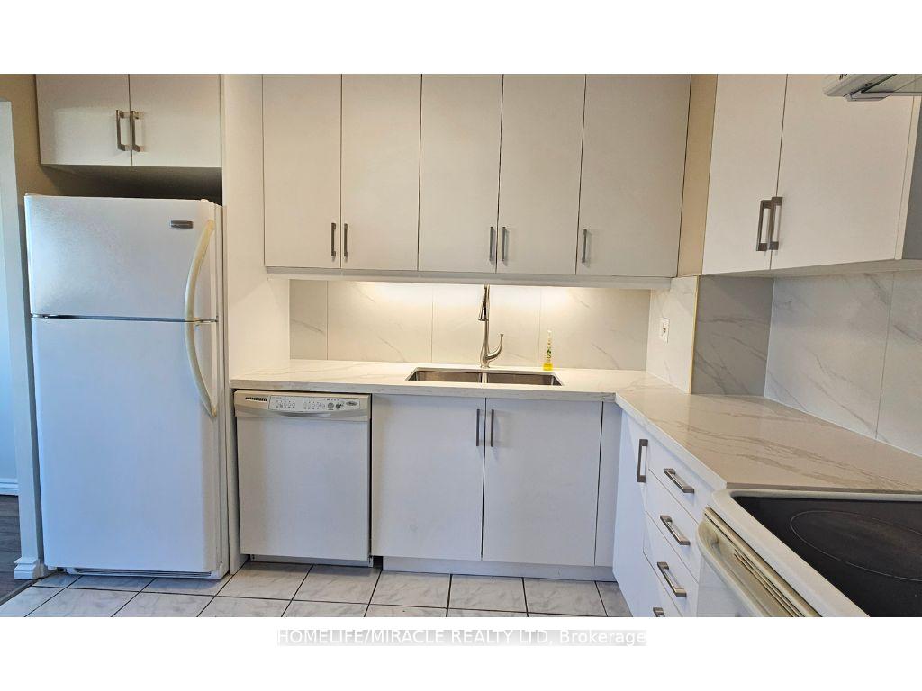 Photo 10 of Unit 907, 725 Don Mills Road, Toronto, Flemingdon Park — HOMEH